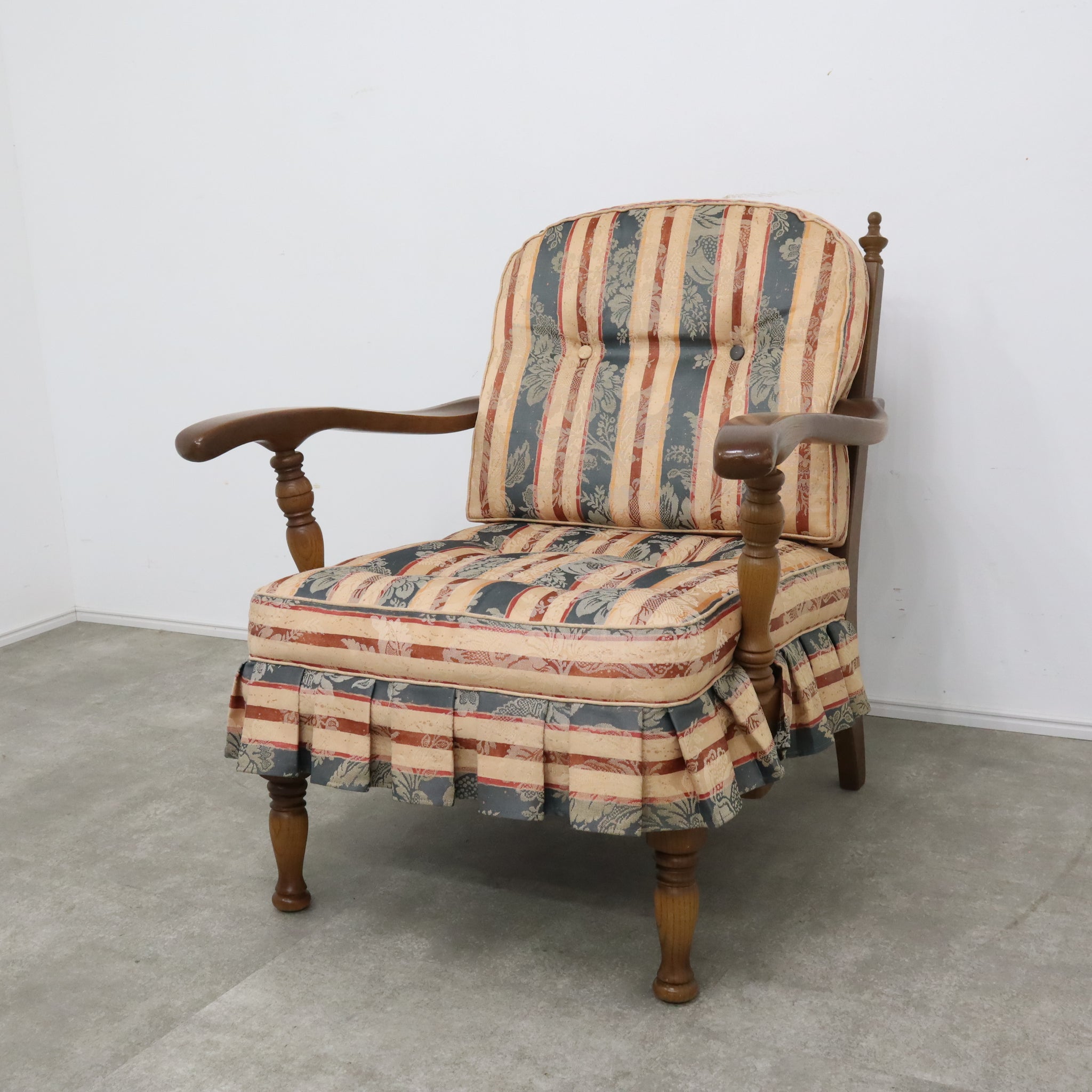 値引中】“飛騨産業”キツツキアーム1pソファA 値引中】“飛騨産業”キツツキ