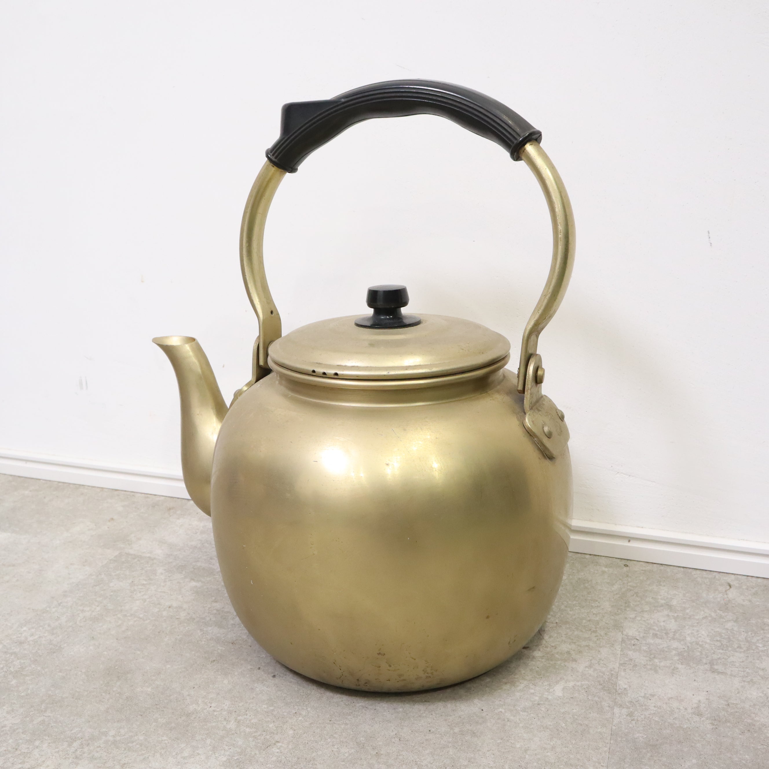 金太郎じるしの大きいやかん（10リットル） – バナルオンライン