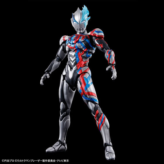 Figure-rise Standard ウルトラマンブレーザー│株式会社BANDAI
