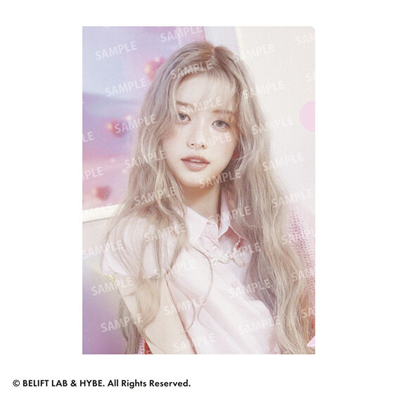 フラットガシャポン】ILLIT クリアファイルコレクション｜ガシャポン