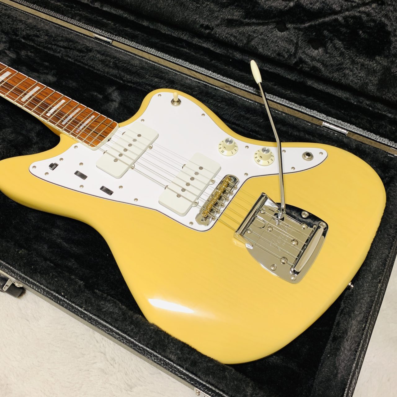 改造】フェンダー ジャズマスターのピックガードを交換してみた