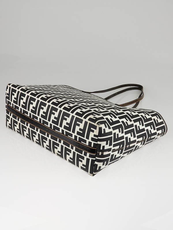 Fendi Black/White Zucca Canvas Roll Bag 8BH126 | Yoogi's Closet