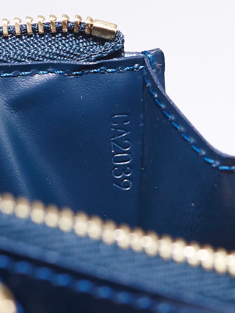 Louis Vuitton Bleu Nuit Monogram Vernis Pochette Cles Key and