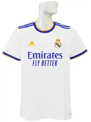 なにわ男子、長尾謙杜がめざましテレビでアディダスのレアルマドリード