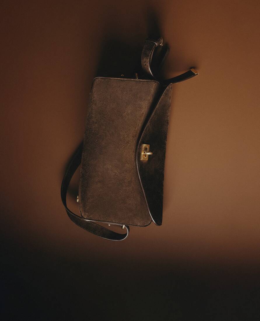 バレンシアガ公式オンラインブティック