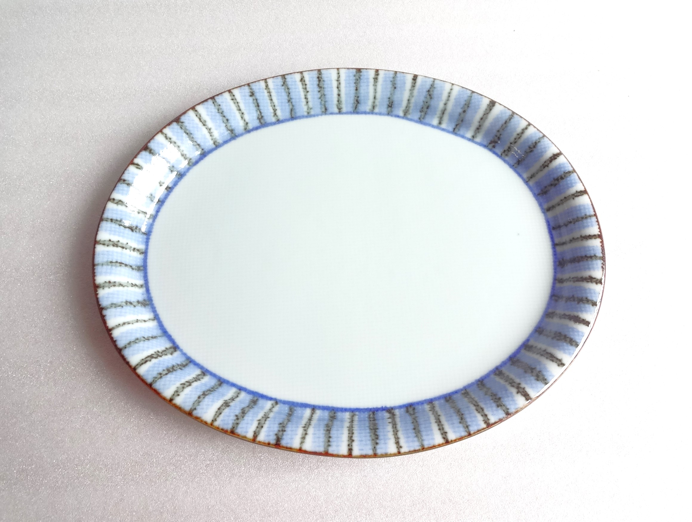 母」 織部 布目 沢瀉図 隅切 小皿 5客 （A） 母」 織部 布目 沢瀉図 隅