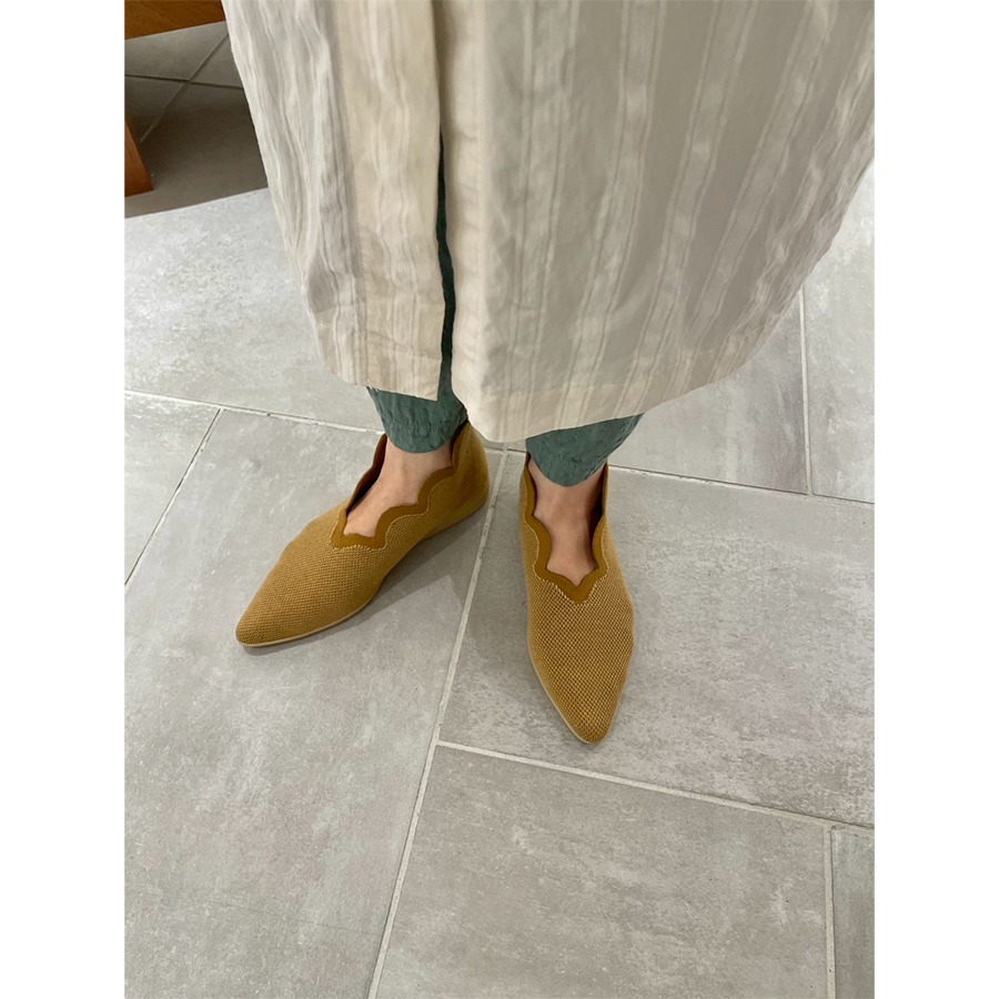 pointedboots-SCALLOP / CAMEL | Offen