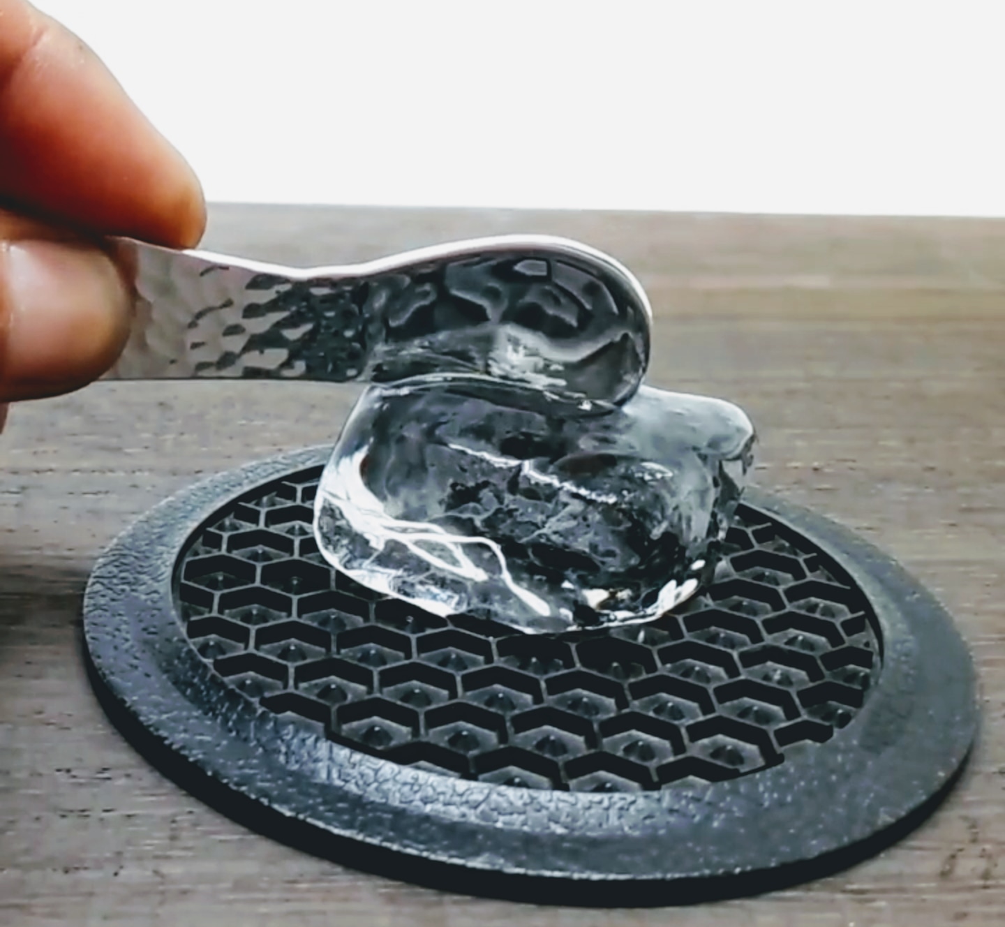 東京銀器 アイススプーン 銀のアイススプーン選びのポイント | 宗達