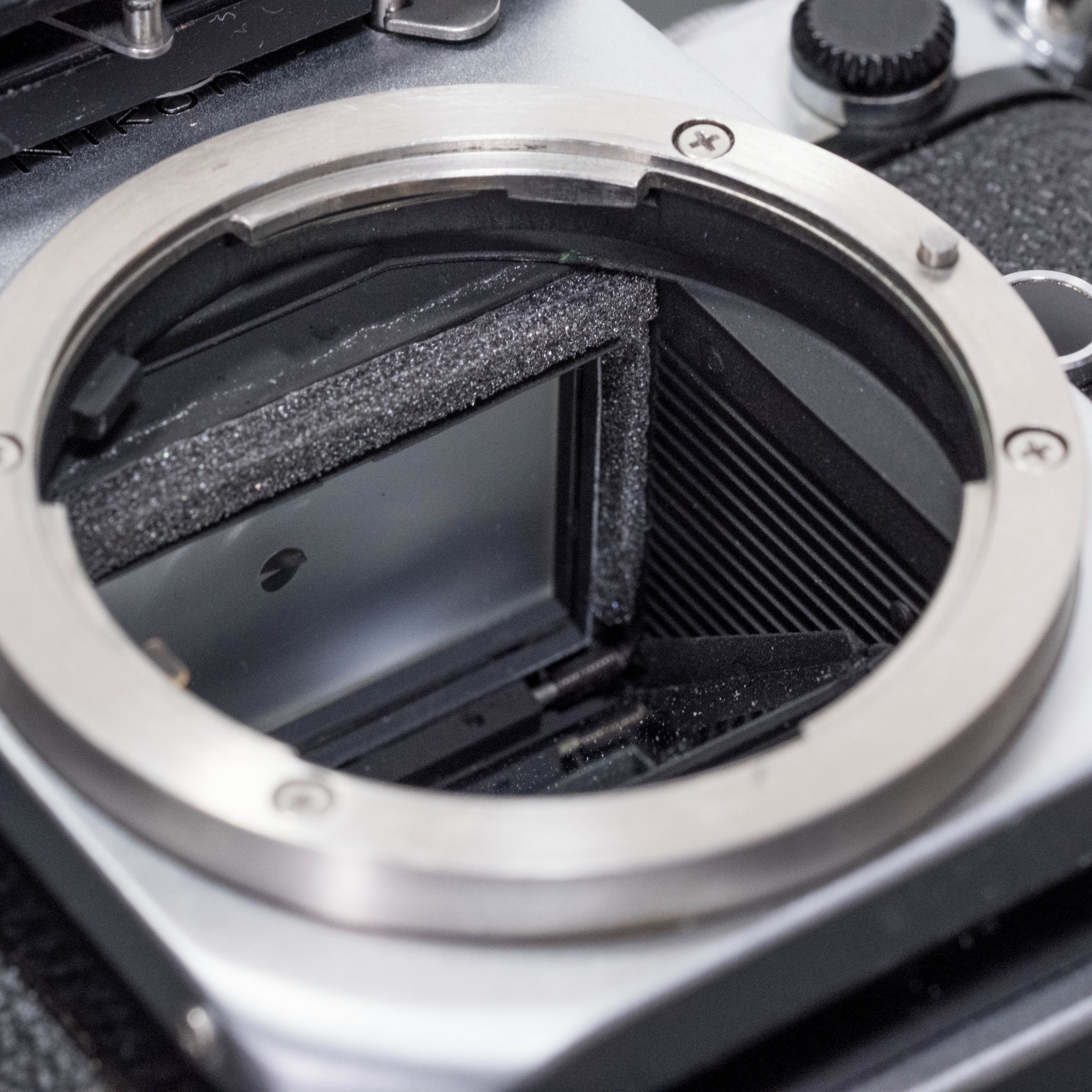 Nikon F2レンズ付き+オプション 【フィルムカメラ・ニコン