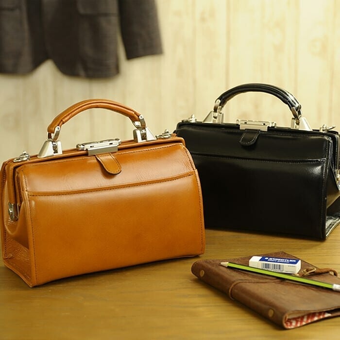 SADDLE（サドル）【日本製（豊岡）】牛革製ミニダレスバッグ（小）hn