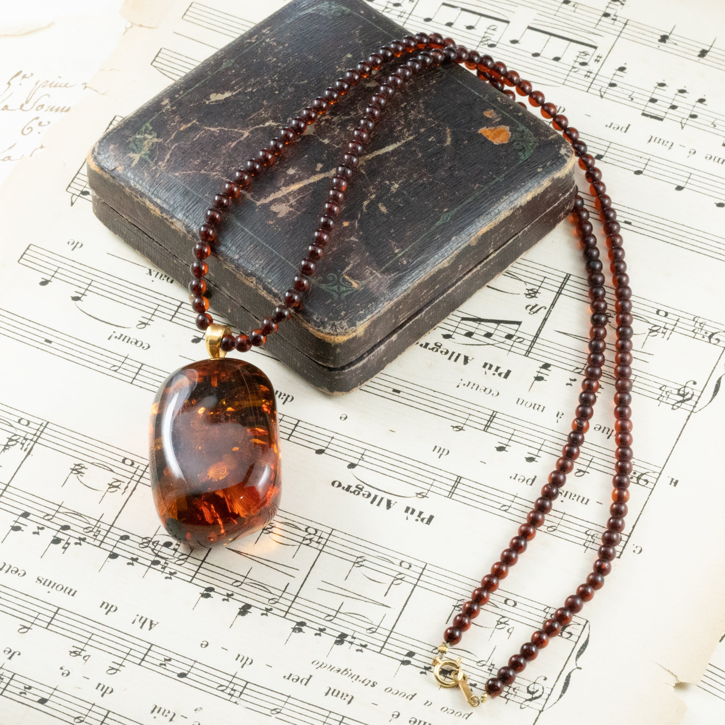 レア オール アンバー 琥珀 コハク ビーズ セミロング ネックレス