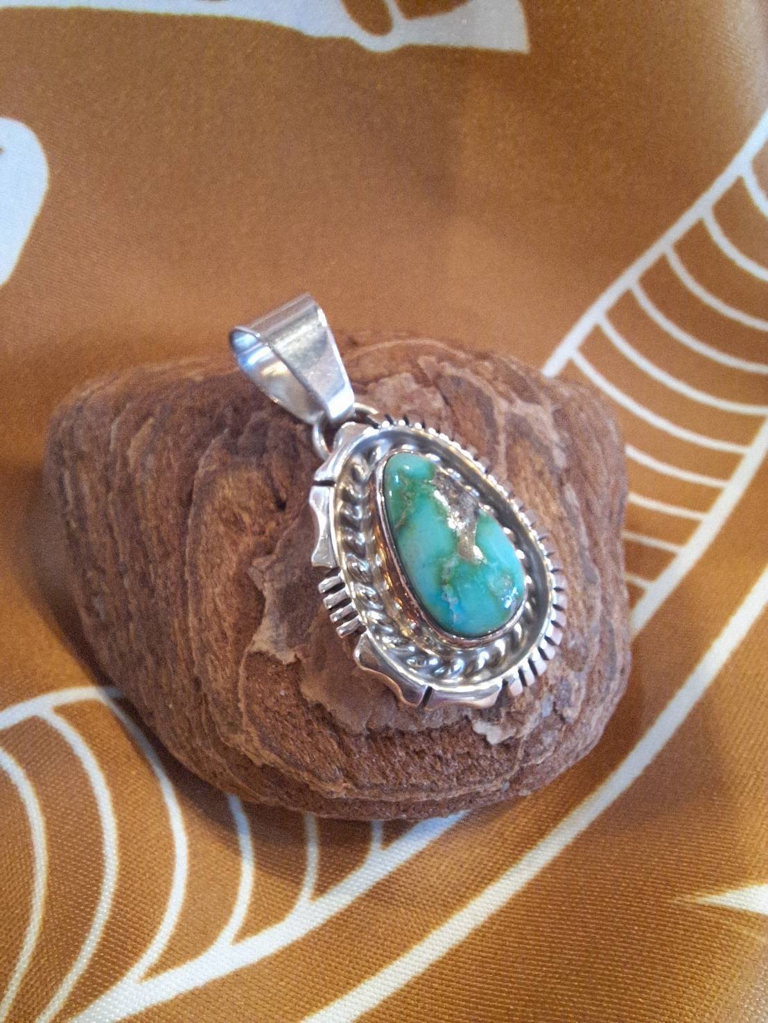 インディアンジュエリー ペンダントトップ ターコイズ 刻印あり