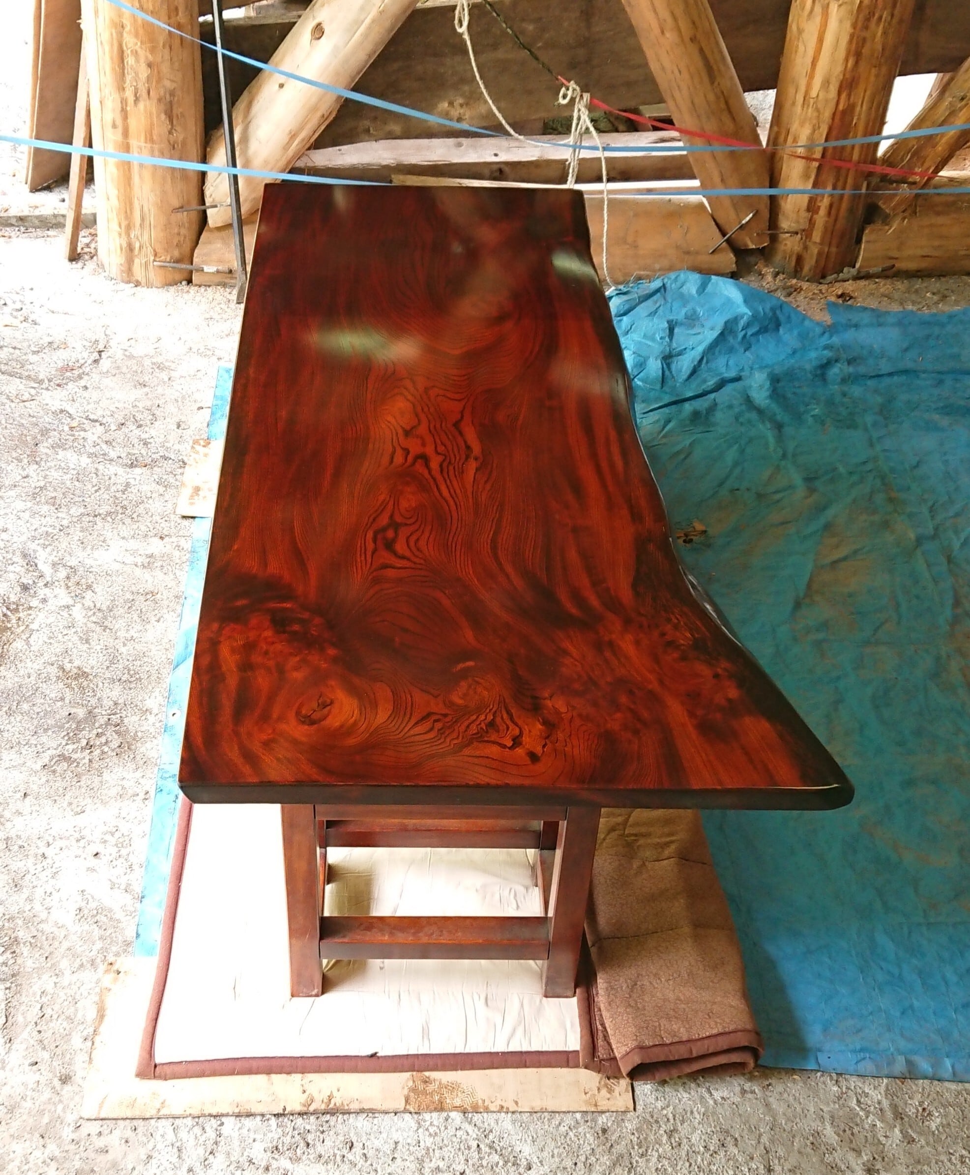 大特価セール】ケヤキ一枚板最高級座卓・ローテーブル 拭き漆仕上げ