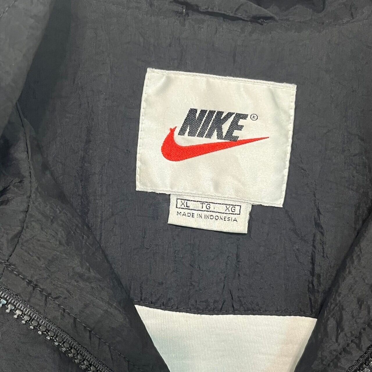 NIKE ナイキ ナイロンジャケット XL 刺繍ロゴ バックロゴ アースカラー