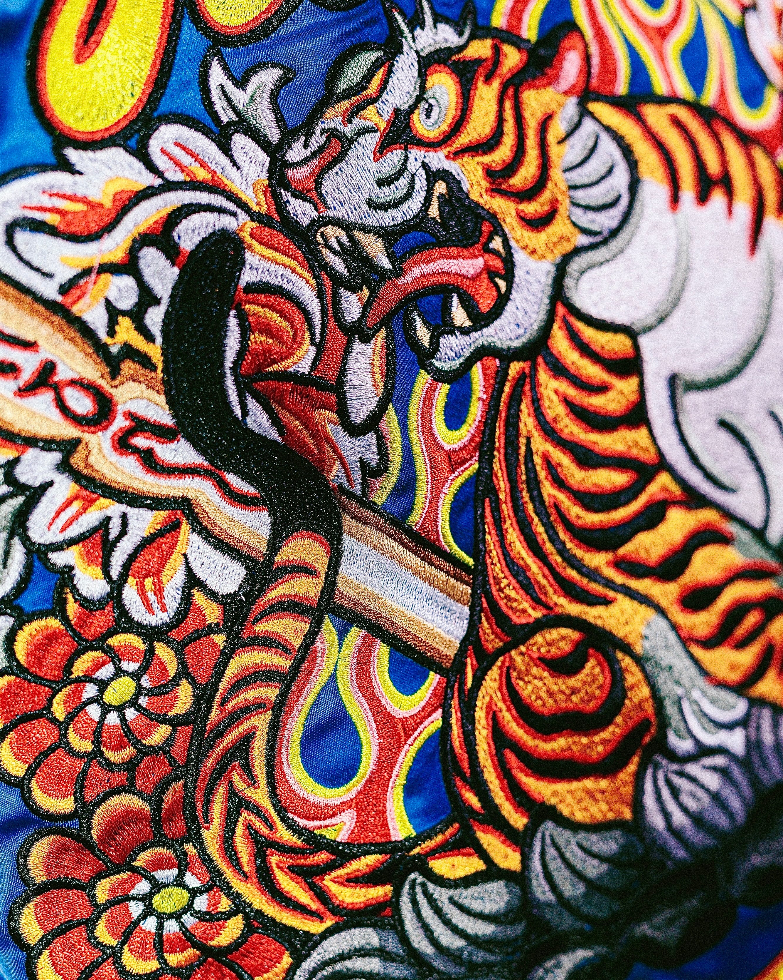 Tiger reversible スカジャン【BLUE/BLACK】 | チュウカタベタイ