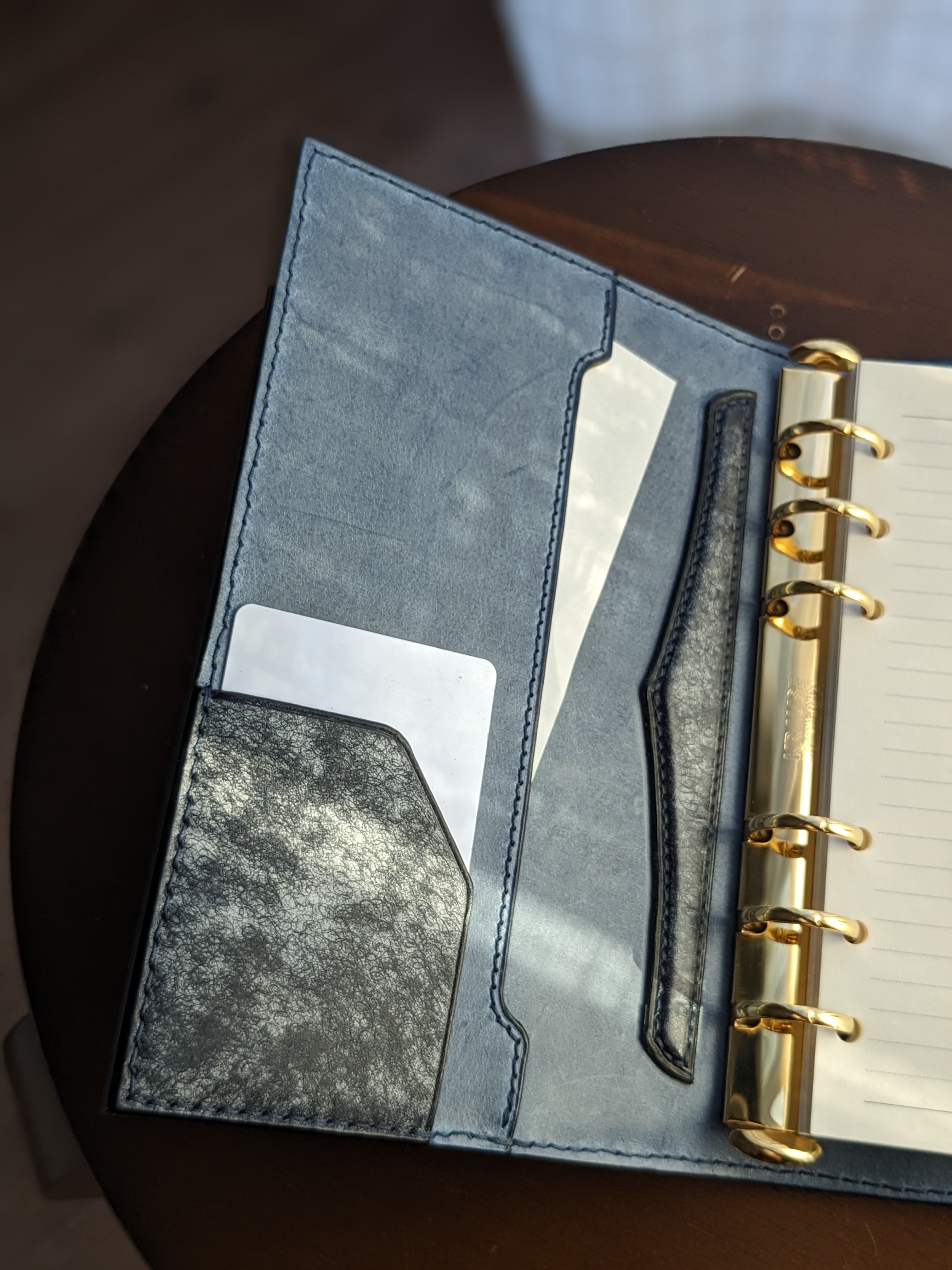 本革 レザー システム手帳カバー バイブルサイズ ネイビー | アトリエ革結