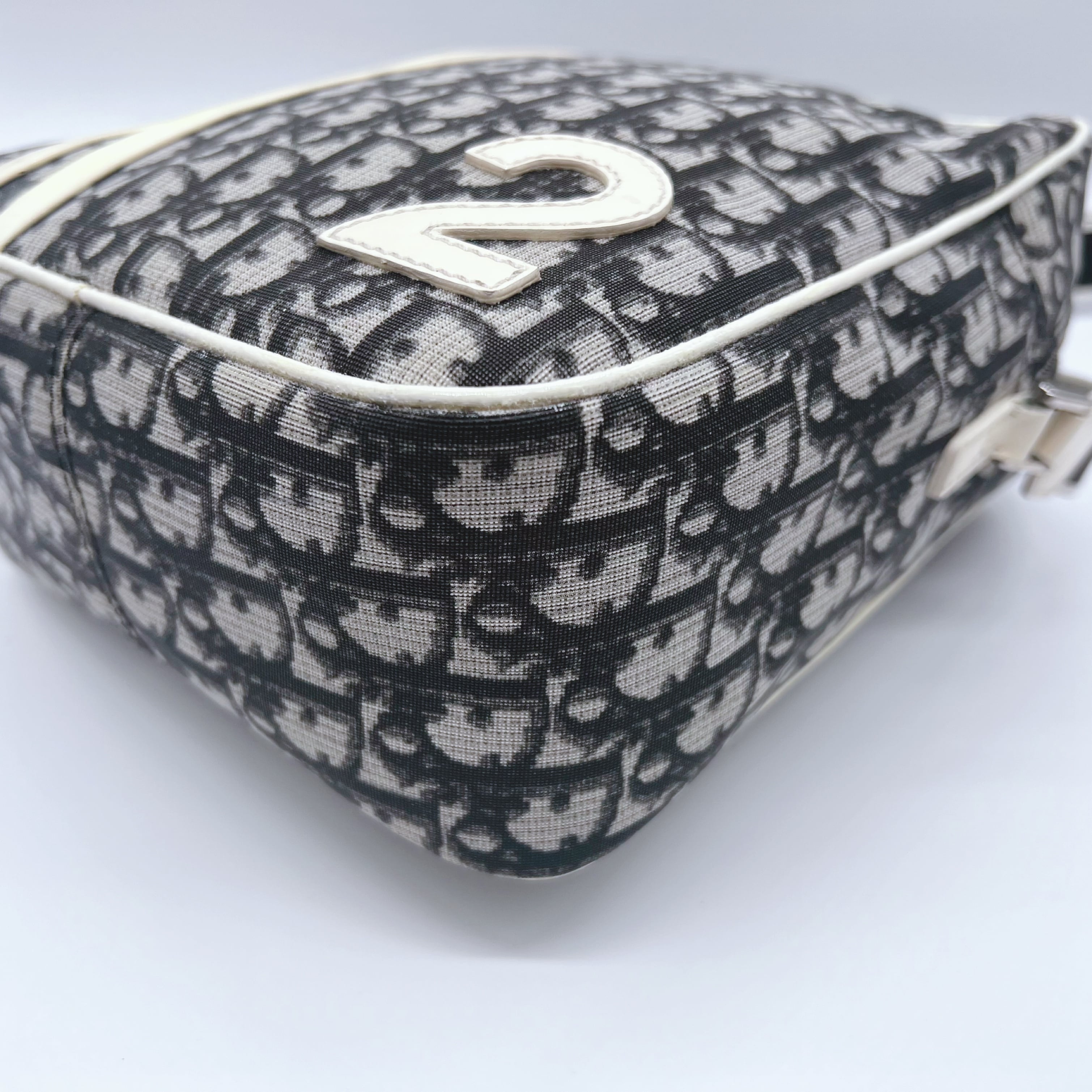 Dior】ディオール トロッター柄 ショルダーバッグ | Regalia.japan