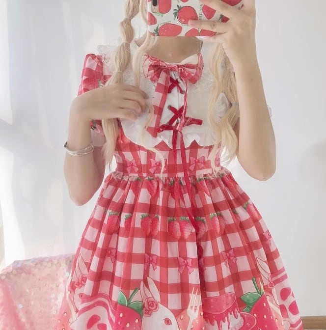 うさぎ苺のギンガムチェックワンピース | イチゴノクニ
