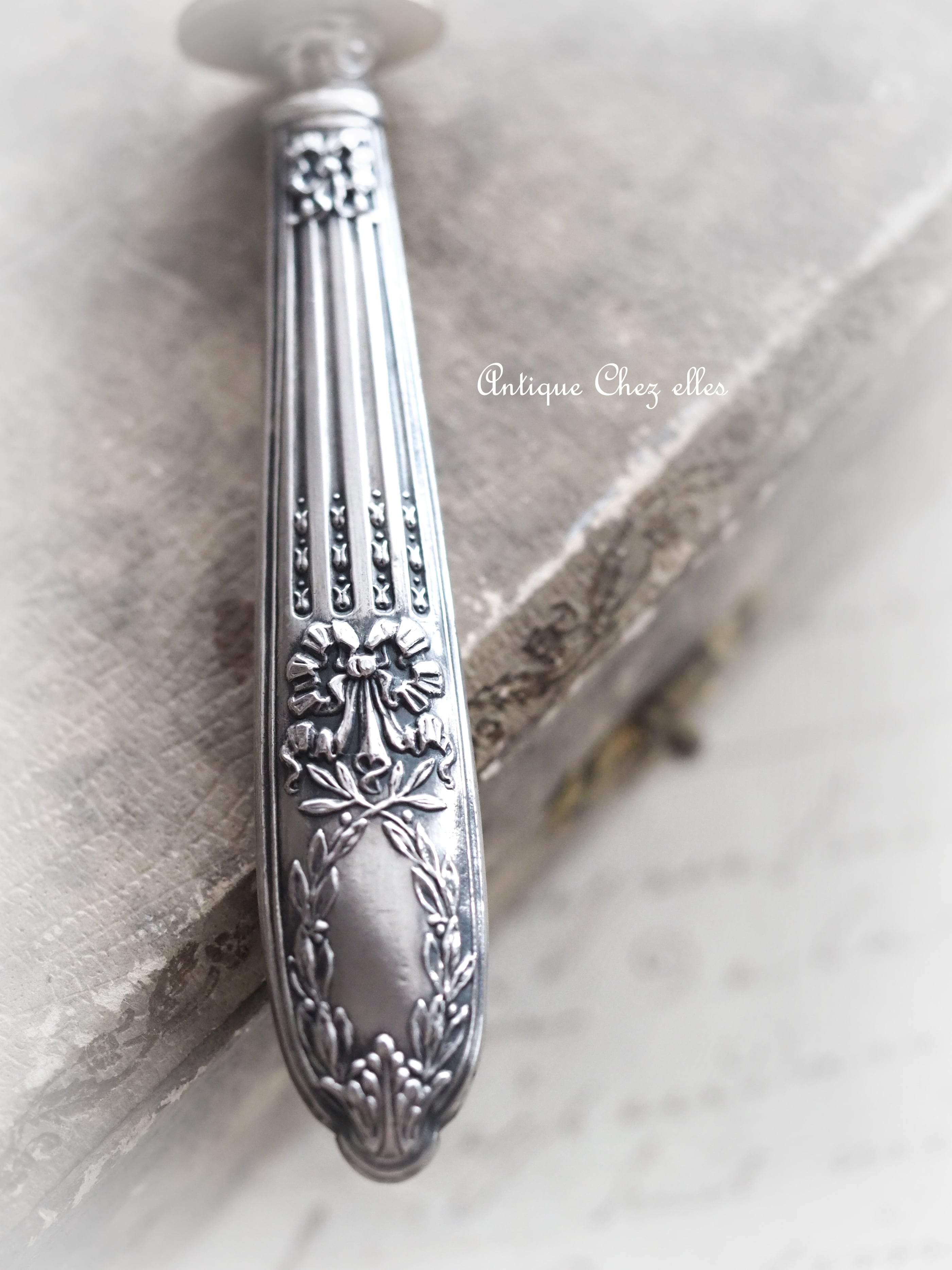 リボンモチーフのシーリングスタンプ | Antique Chez elles シェゼル