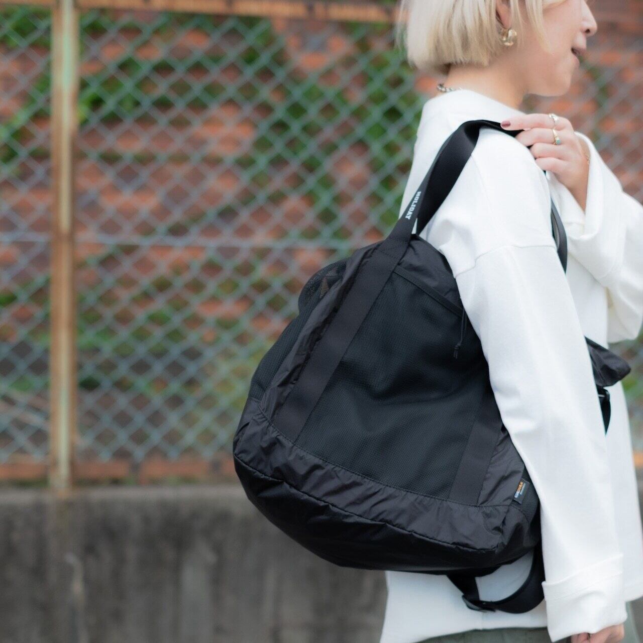 HOLIDAY】 holiday packable strap tote bag (black) | dros dro