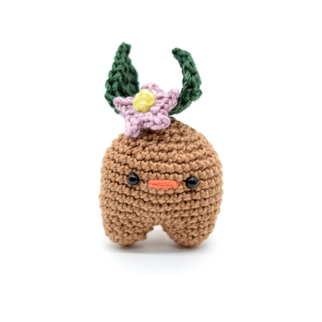 304..平和 マンドラゴラのあみぐるみ マンドラゴラのあみぐるみ - 編み