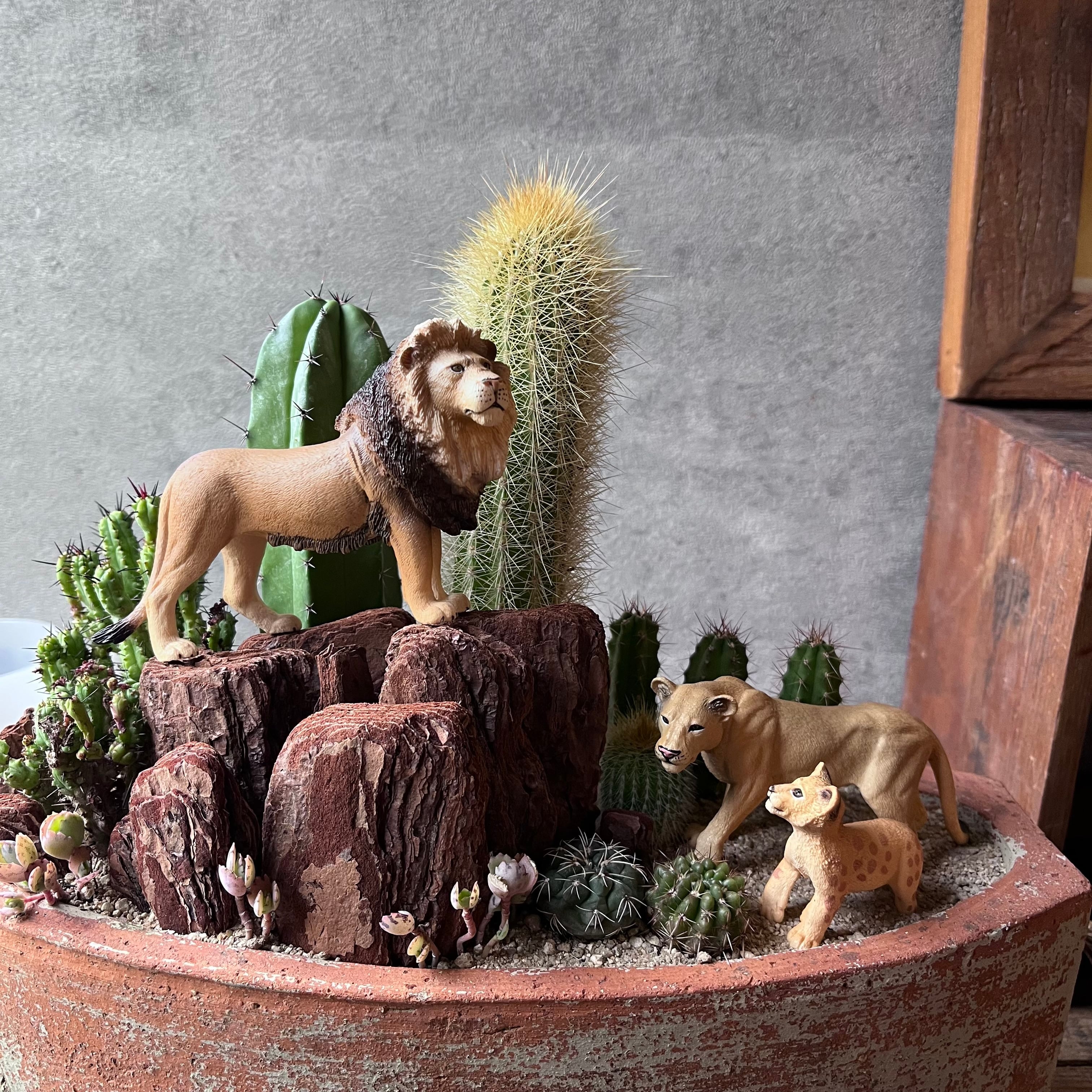 X218 ロイヤルドルトン 岩の上のライオン インテリア 希少 X218希少