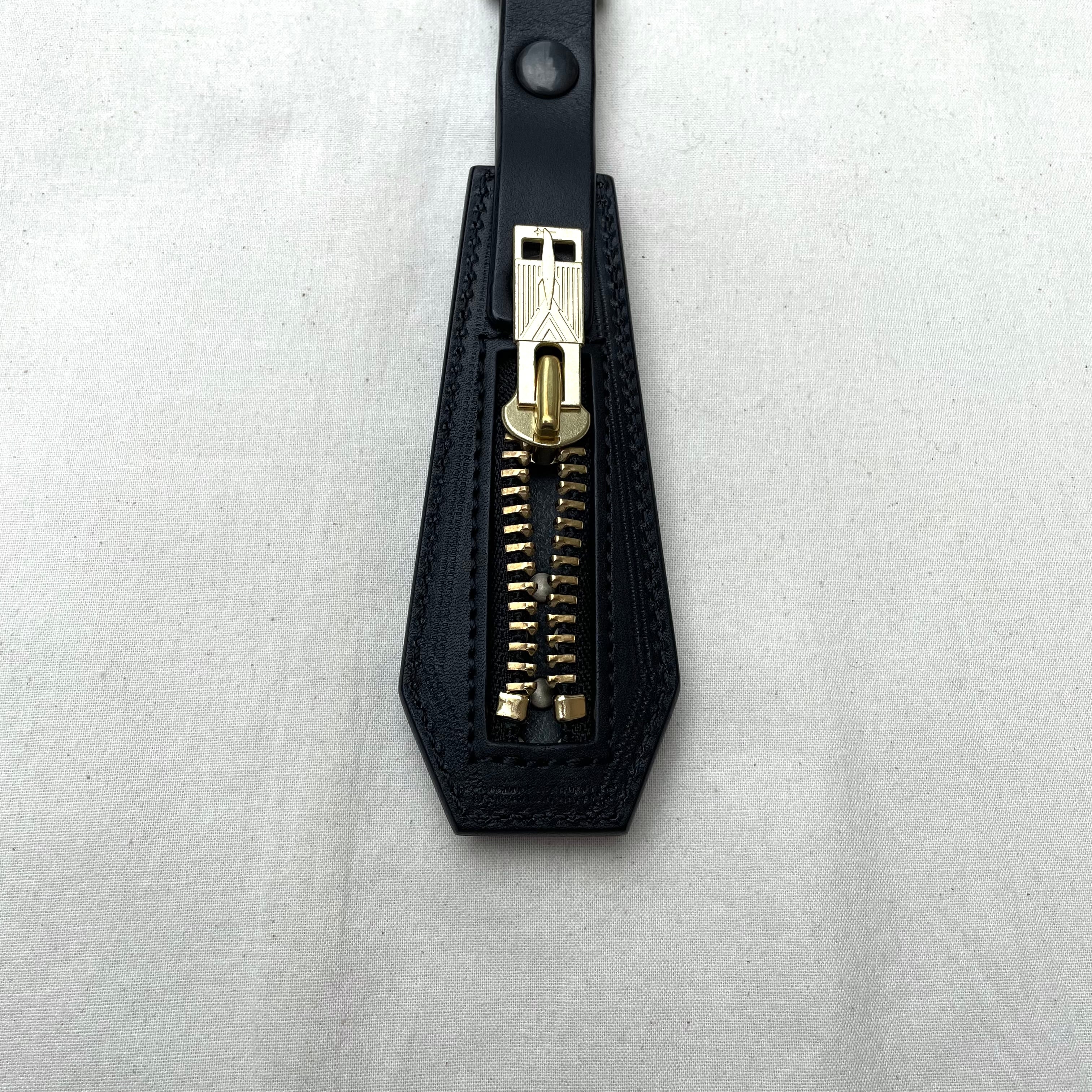 blackmeans】LEATHER STUDS MINI SLAPPER | HEIGHTS Online Store