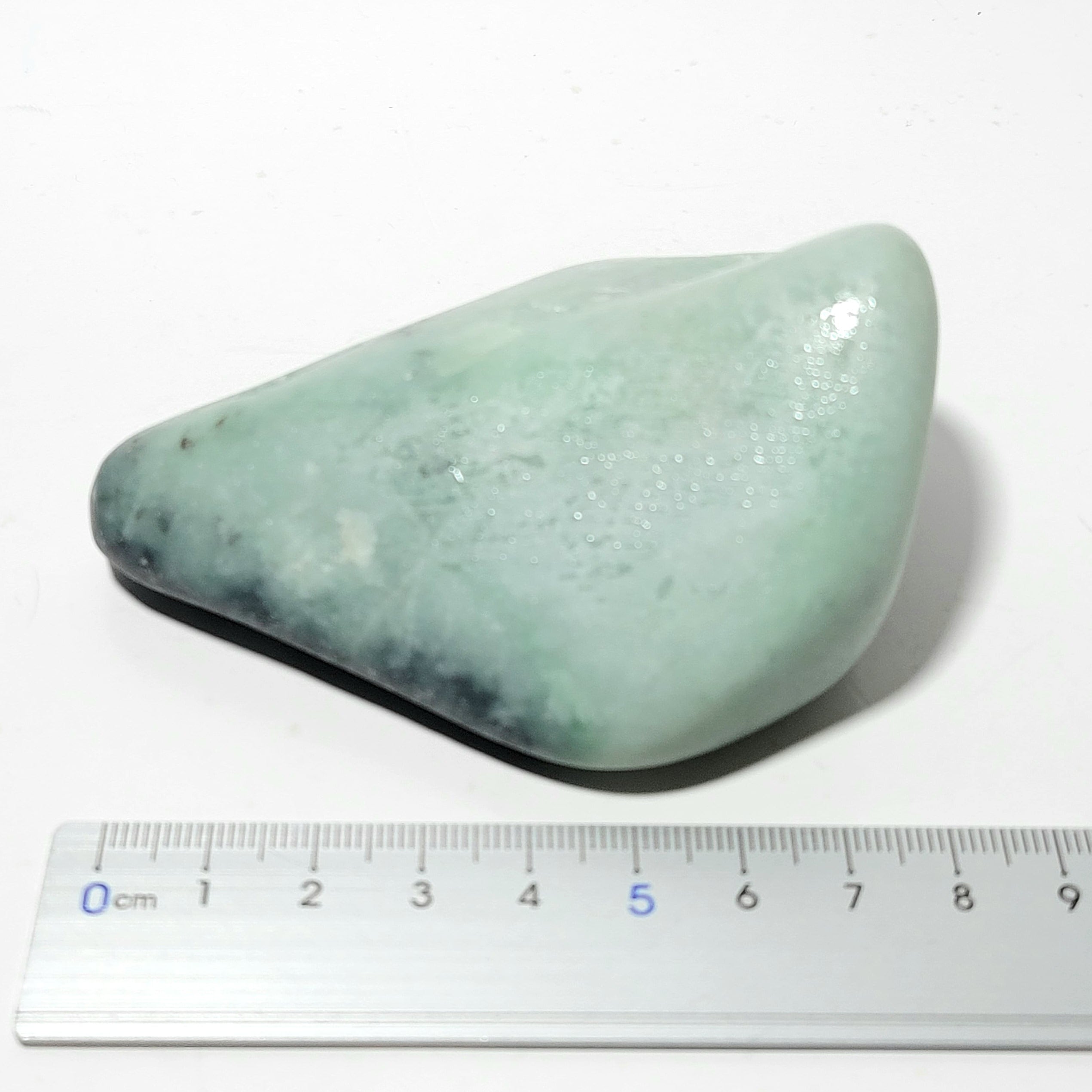 糸魚川翡翠:原石:小滝 BG0036 | 糸魚川翡翠工芸家 赤羽可行BASE