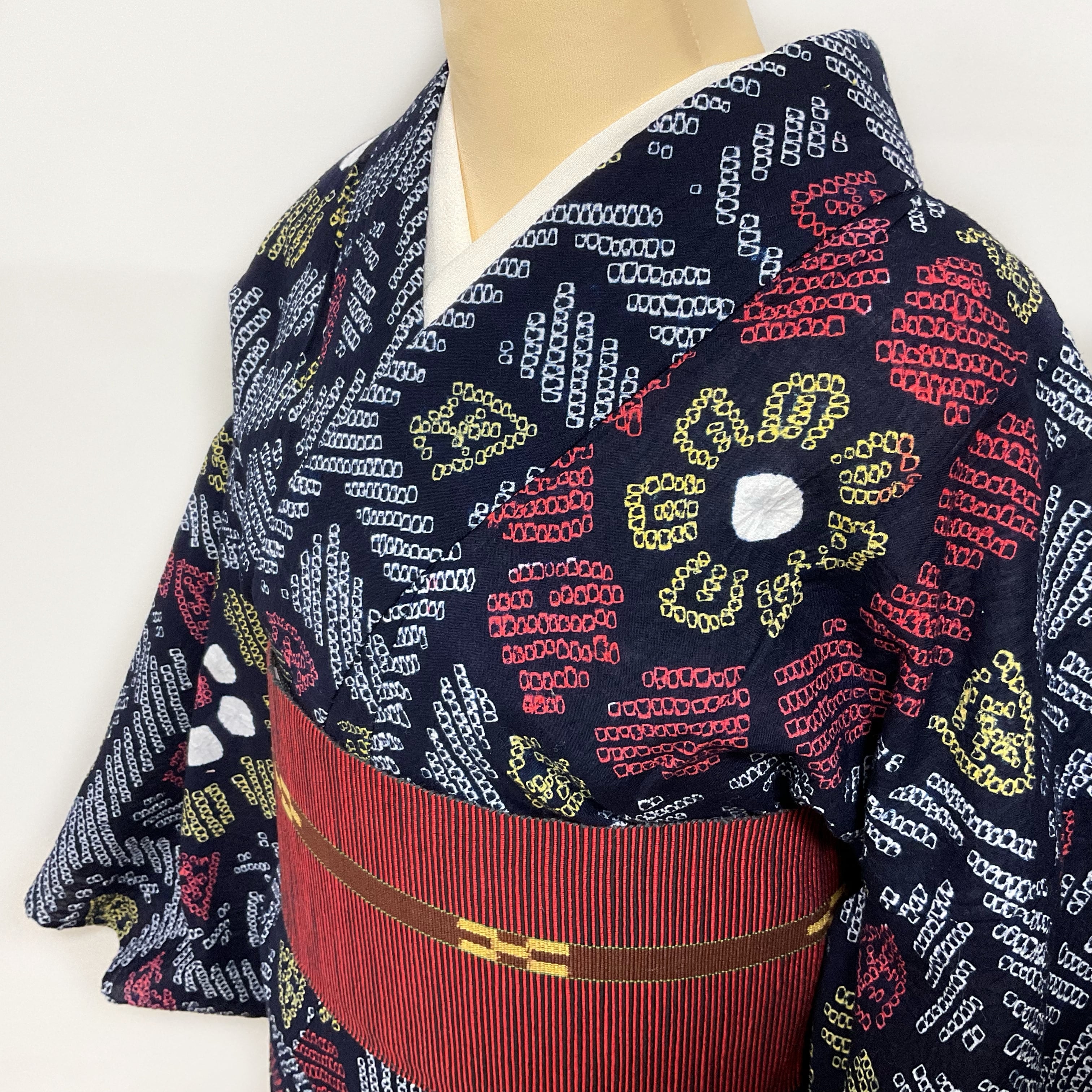 □夏涼浴衣 有松総絞り 可愛い花柄 身丈約159cm □夏涼浴衣 有松総絞り