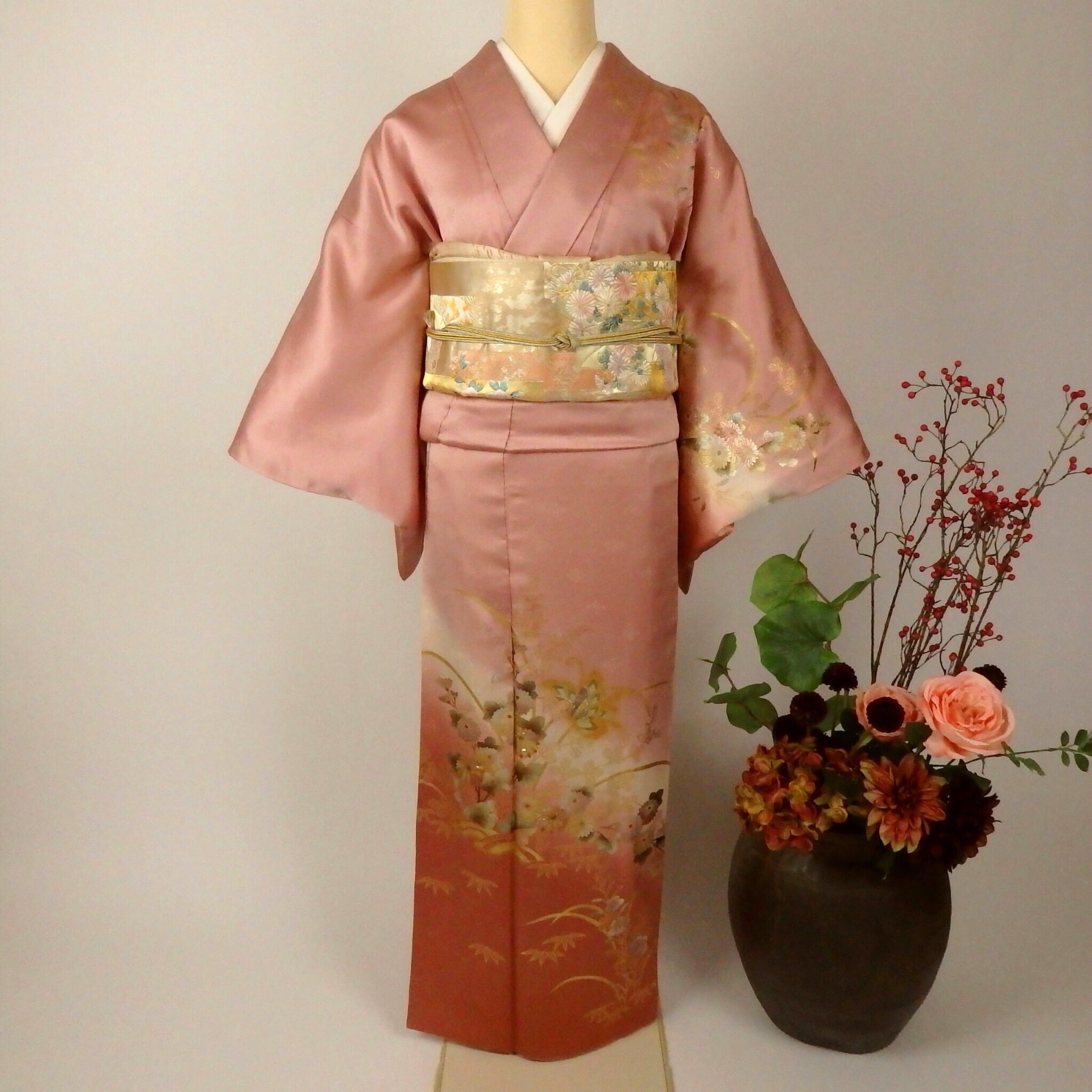 袋帯 裂取りに唐草華紋の袋帯 着物 裂取り 唐花 唐草 縦縞 花菱