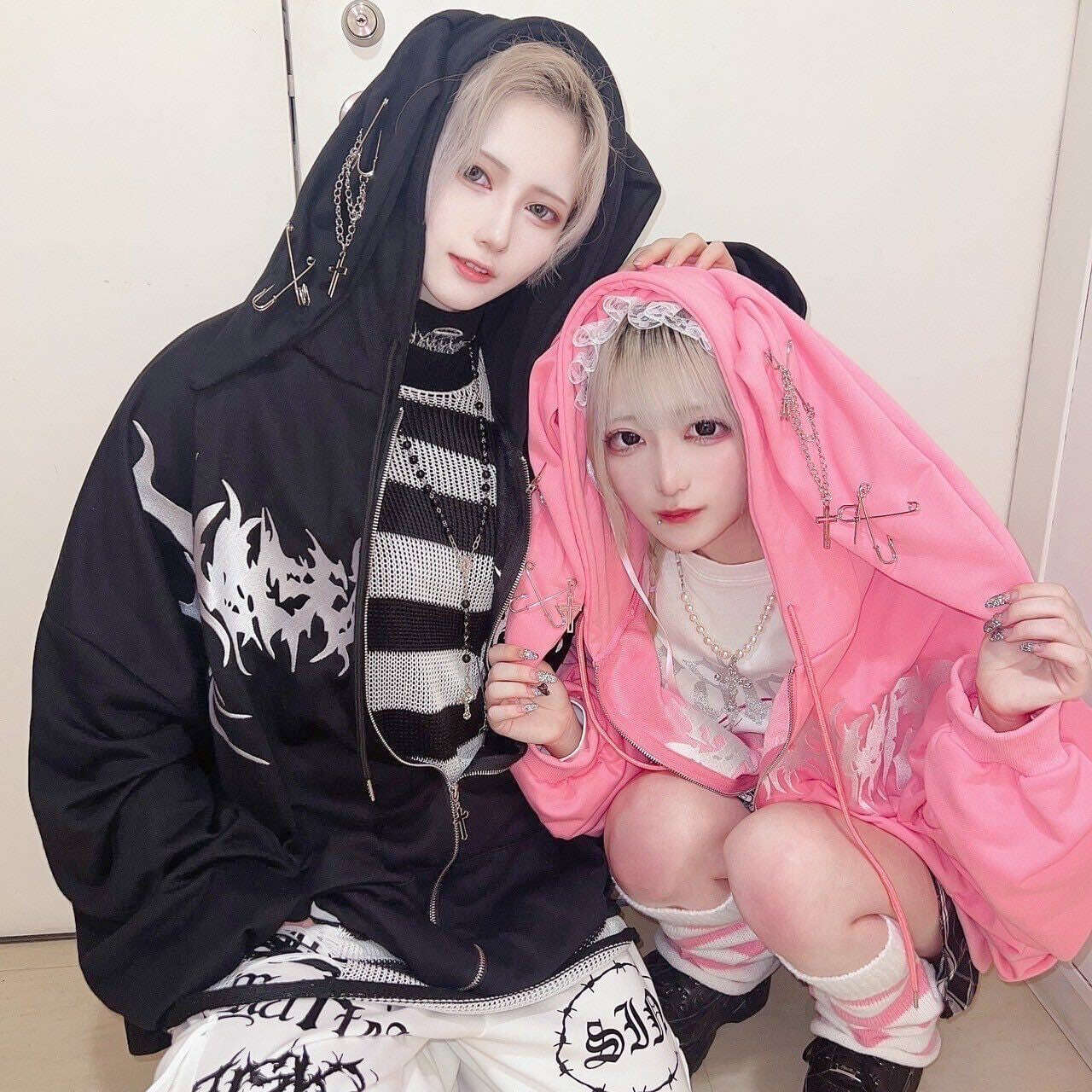 うさ耳ロゴZIPパーカー | VOLCAN&APHRODITE