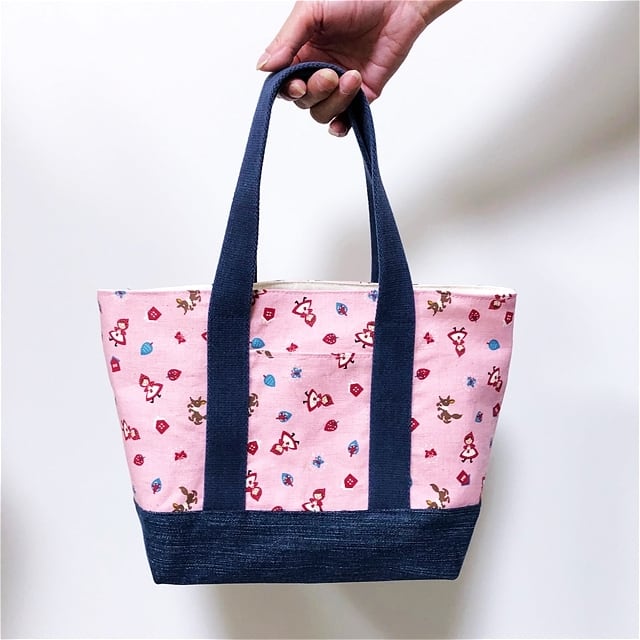 トートバッグ リメイクデニム 小さめサイズ 赤ずきん ポケットあり