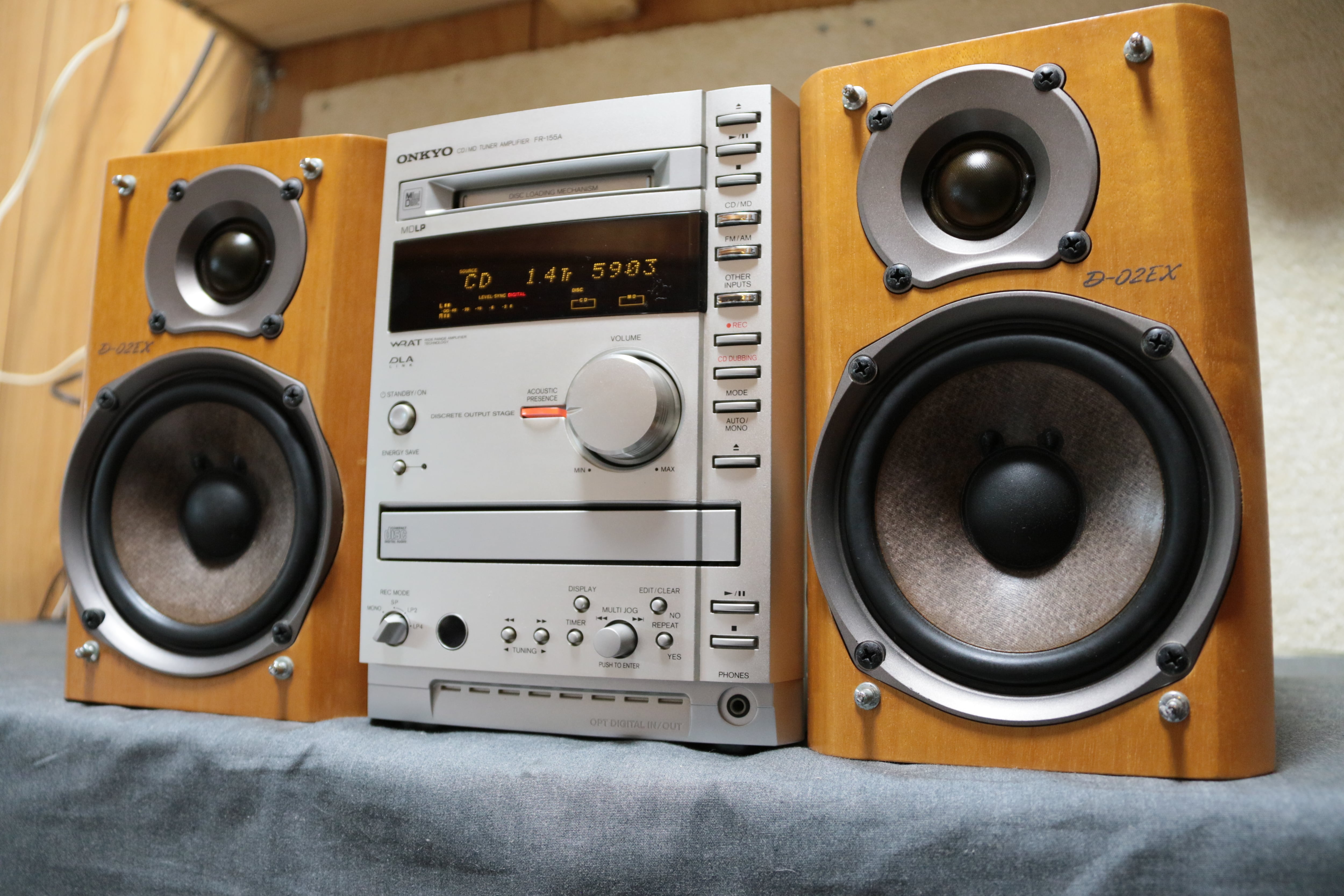 ONKYO ジャンク ONKYO FR-N7NX MDコンポ CD⁄MDチューナーアンプ