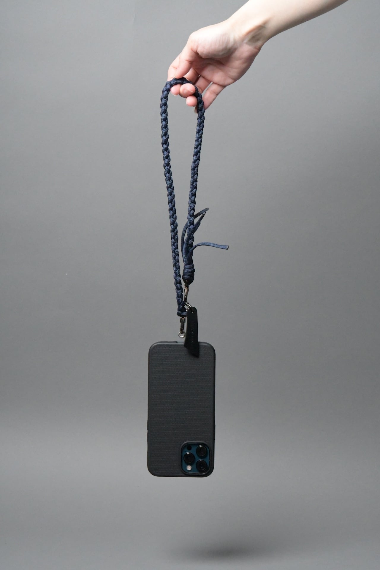 パラコード ハンドストラップ ［ネイビー］ | MAISON MANKITI