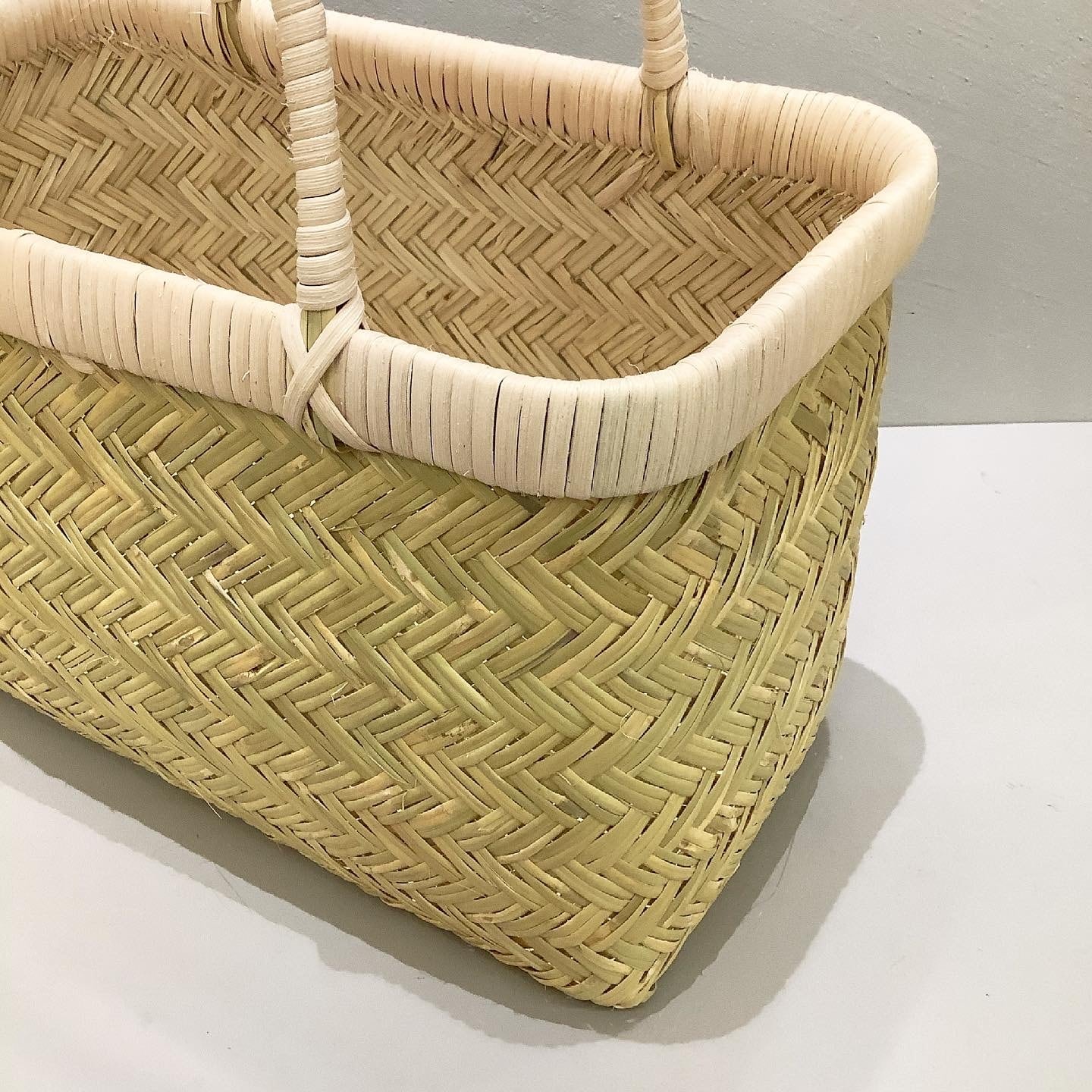 黄金鳥越竹細工 市場かご 新品 大サイズ○特選○ 黄金鳥越竹細工 市場かご