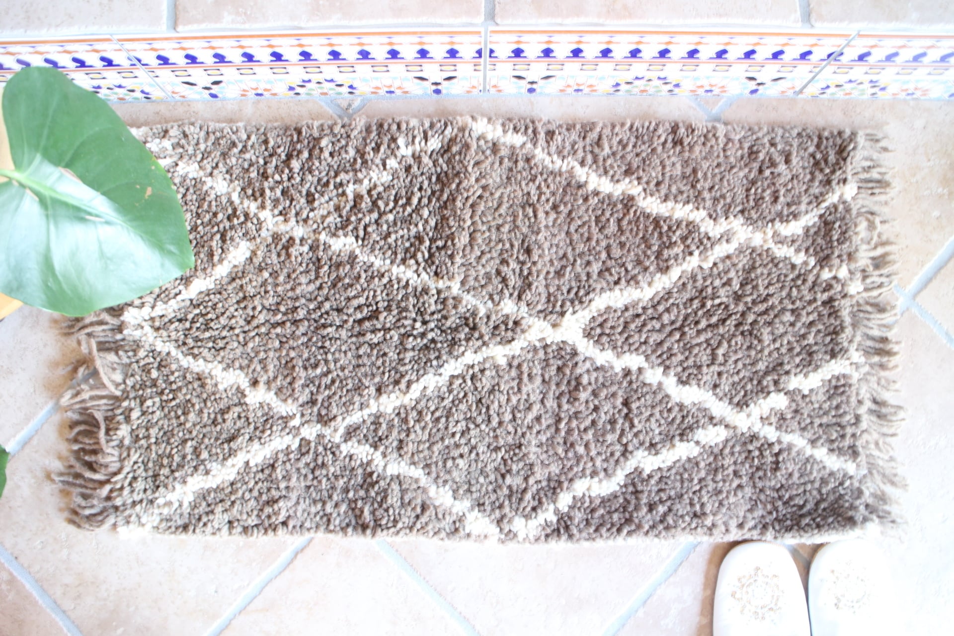 新品/グレージュ白ダイヤスモールベニワレン ＃126 | Riad Home