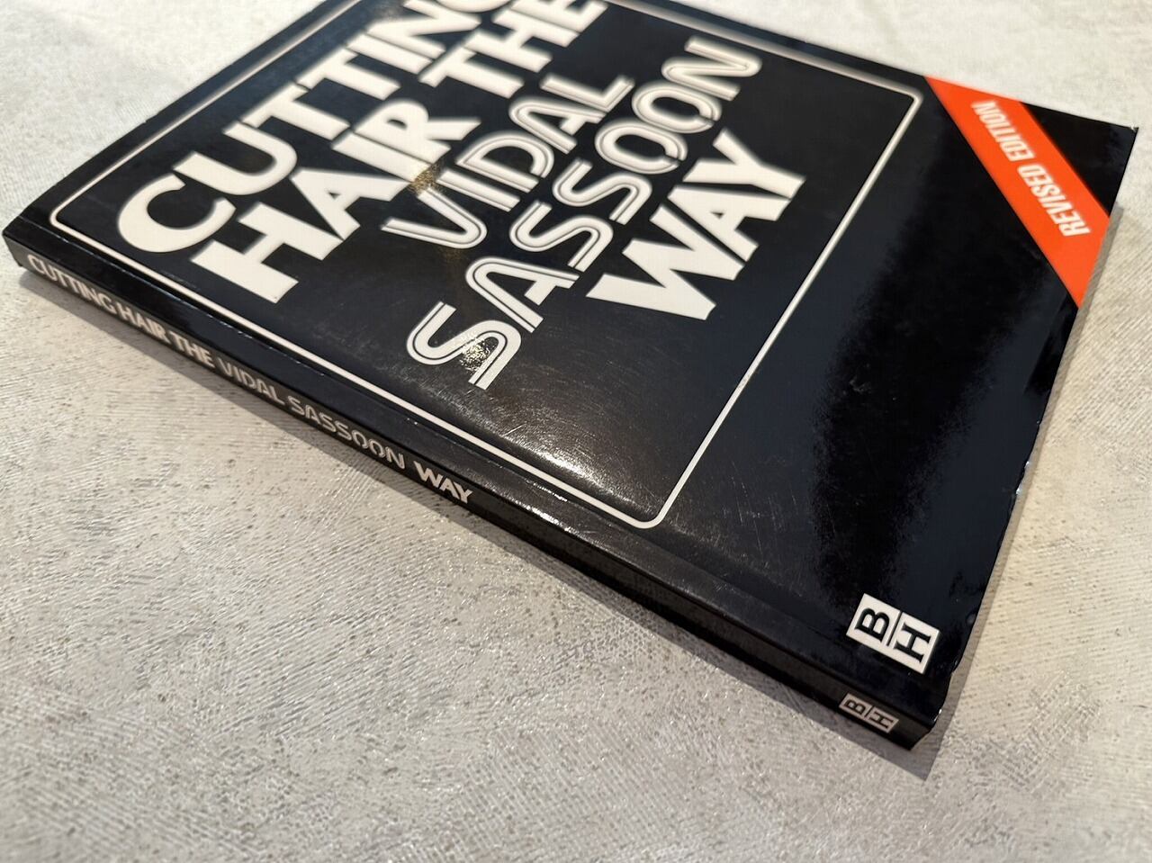 VF371】CUTTING HAIR THE VIDAL SASSOON WAY /visual book | KITAZAWA