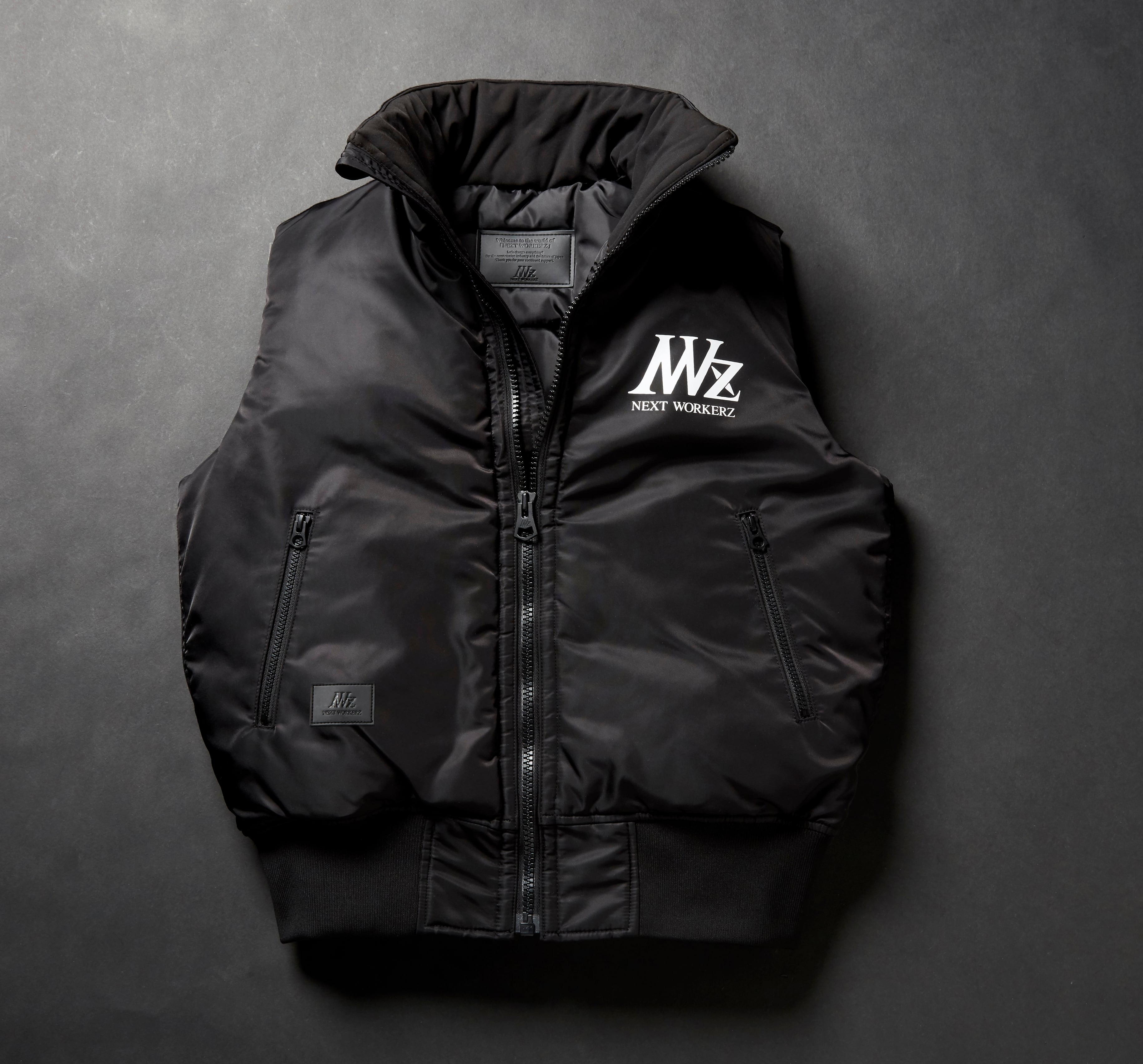 NWZ STAND BEST【BLACK】 | NEXTWORKERZ STORE
