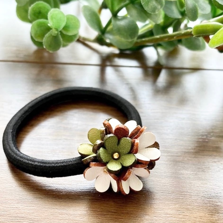 ジャスミン ヘアゴム(オリーブカラー） | Allamanda-leather