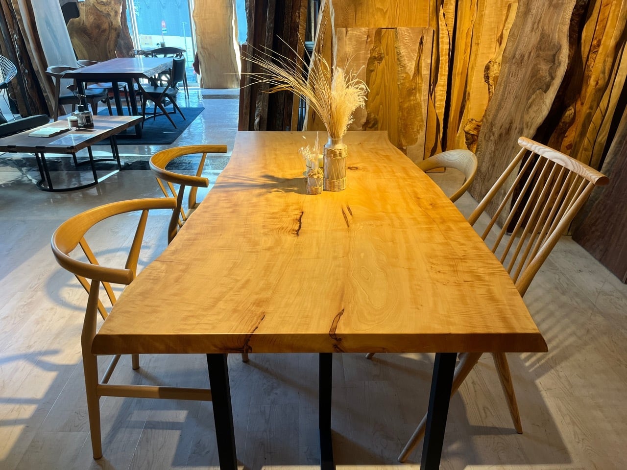 全面杢】白栃（トチ）_1780×820-920×55_青山店_テーブル天板/一枚板