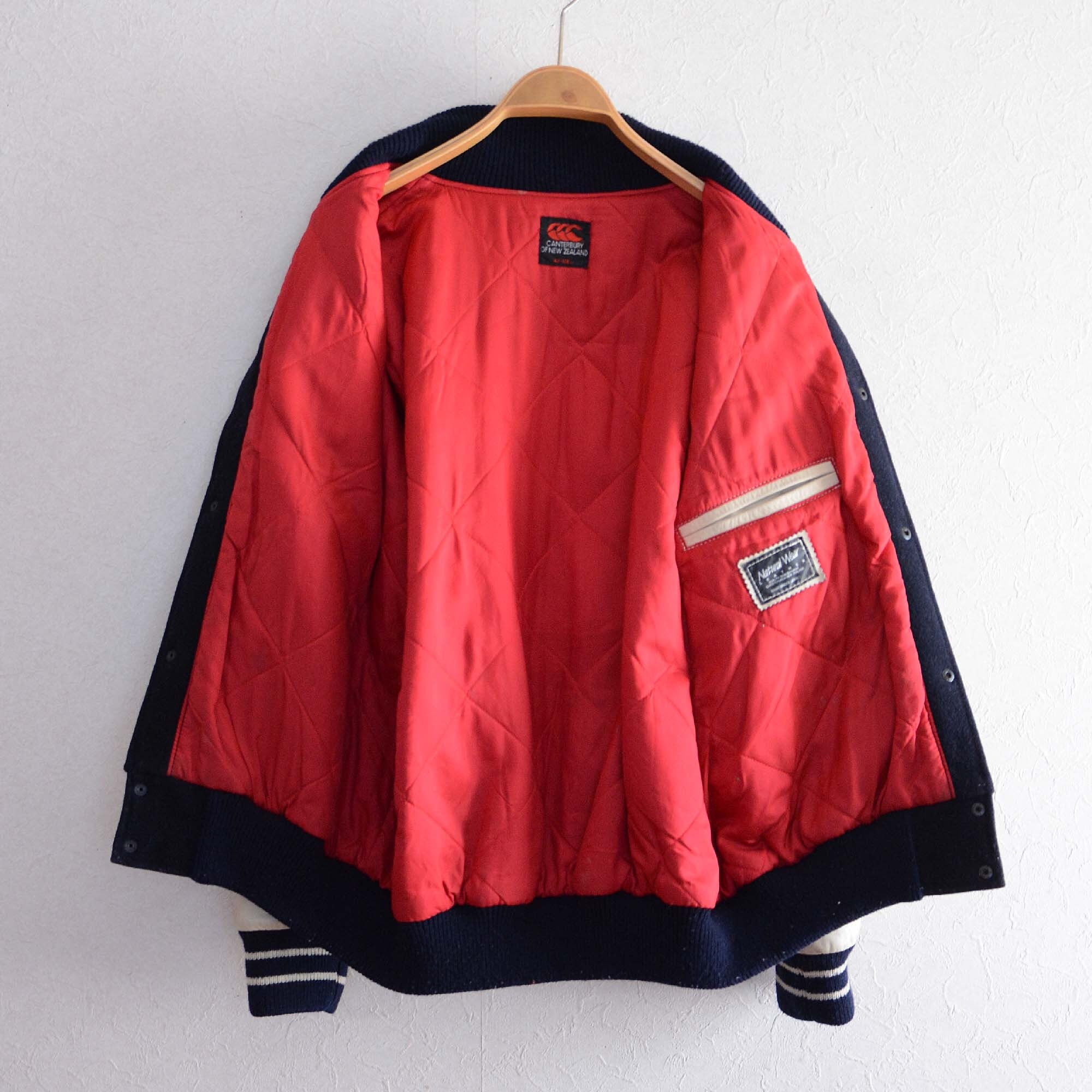 カンタベリースタジャンオールブラックス袖レザー刺繍ワッペン付き