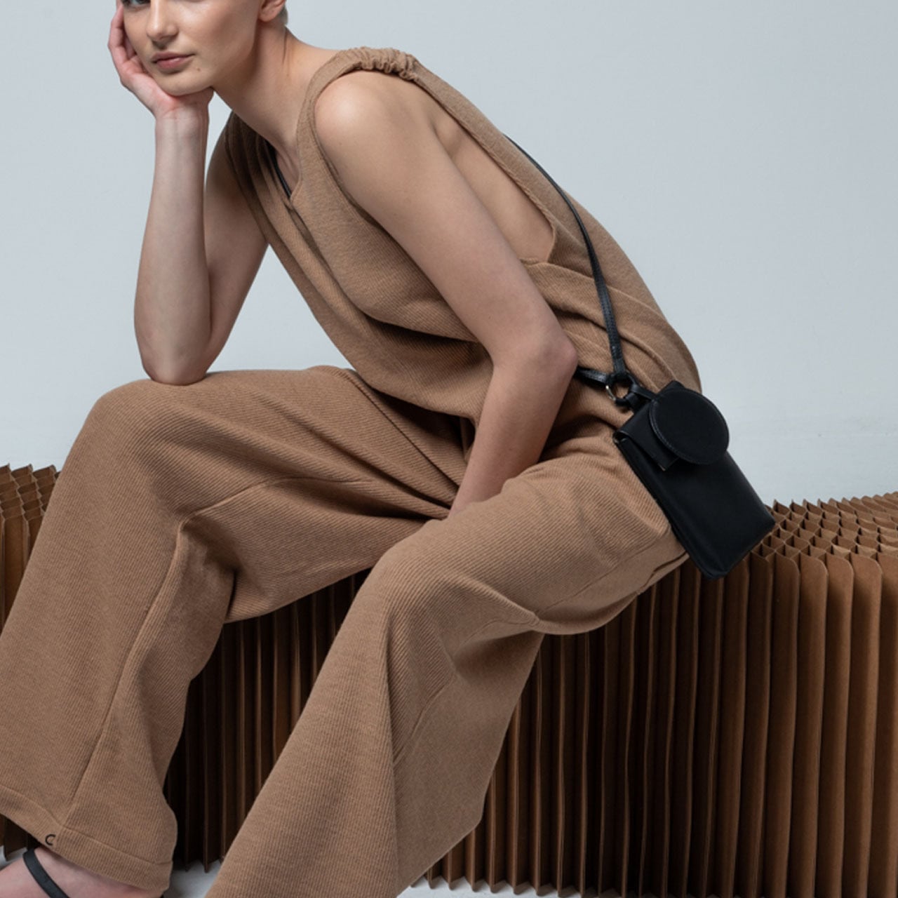 COGTHEBIGSMOKE | GABRIELLA CROSS BODY BAG | NEON by ph7 +