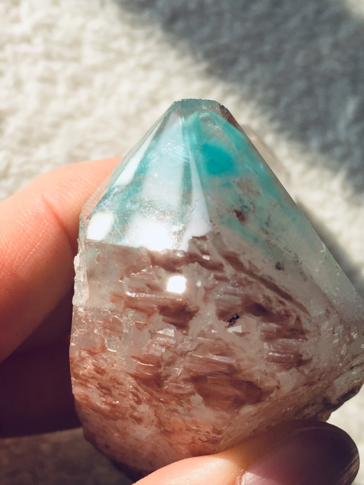 アホアイト イン クォーツ (メッシーナ産) | amenti crystal