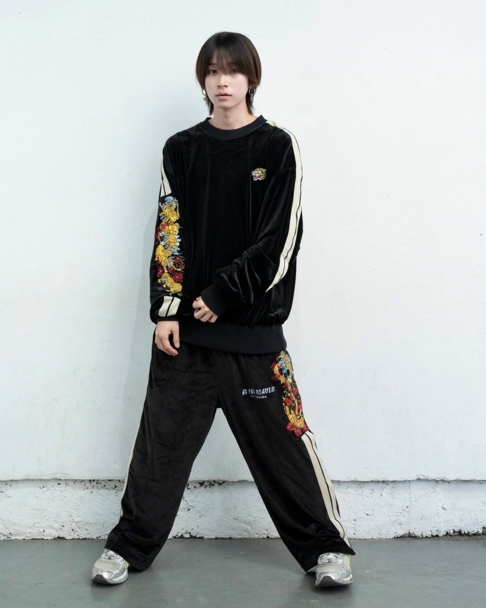 Tiger track pants/Black | チュウカタベタイ