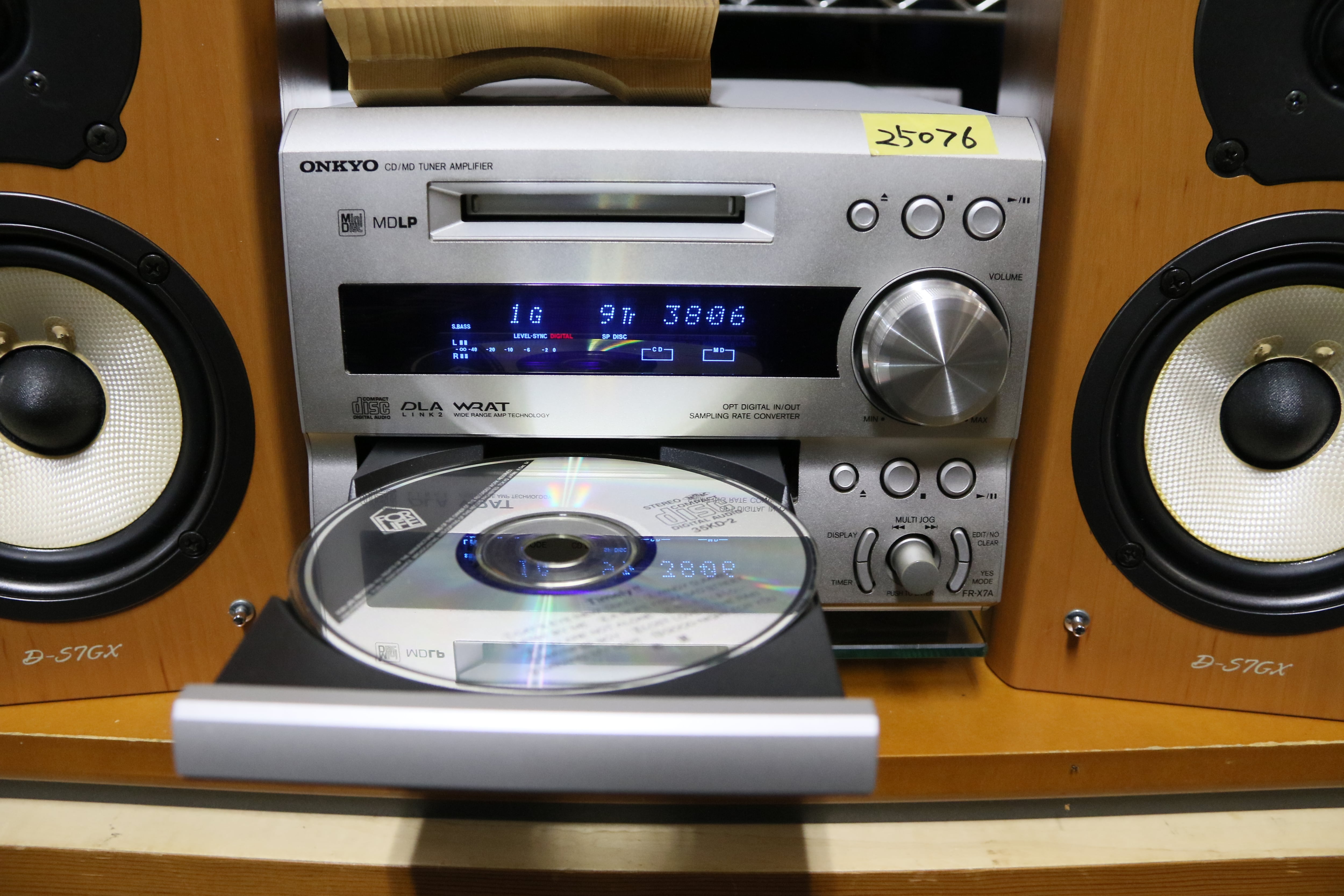 ONKYO FR-X9A とONKYO EQ-205ジャンクです ONKYO FR-X9A とONKYO EQ