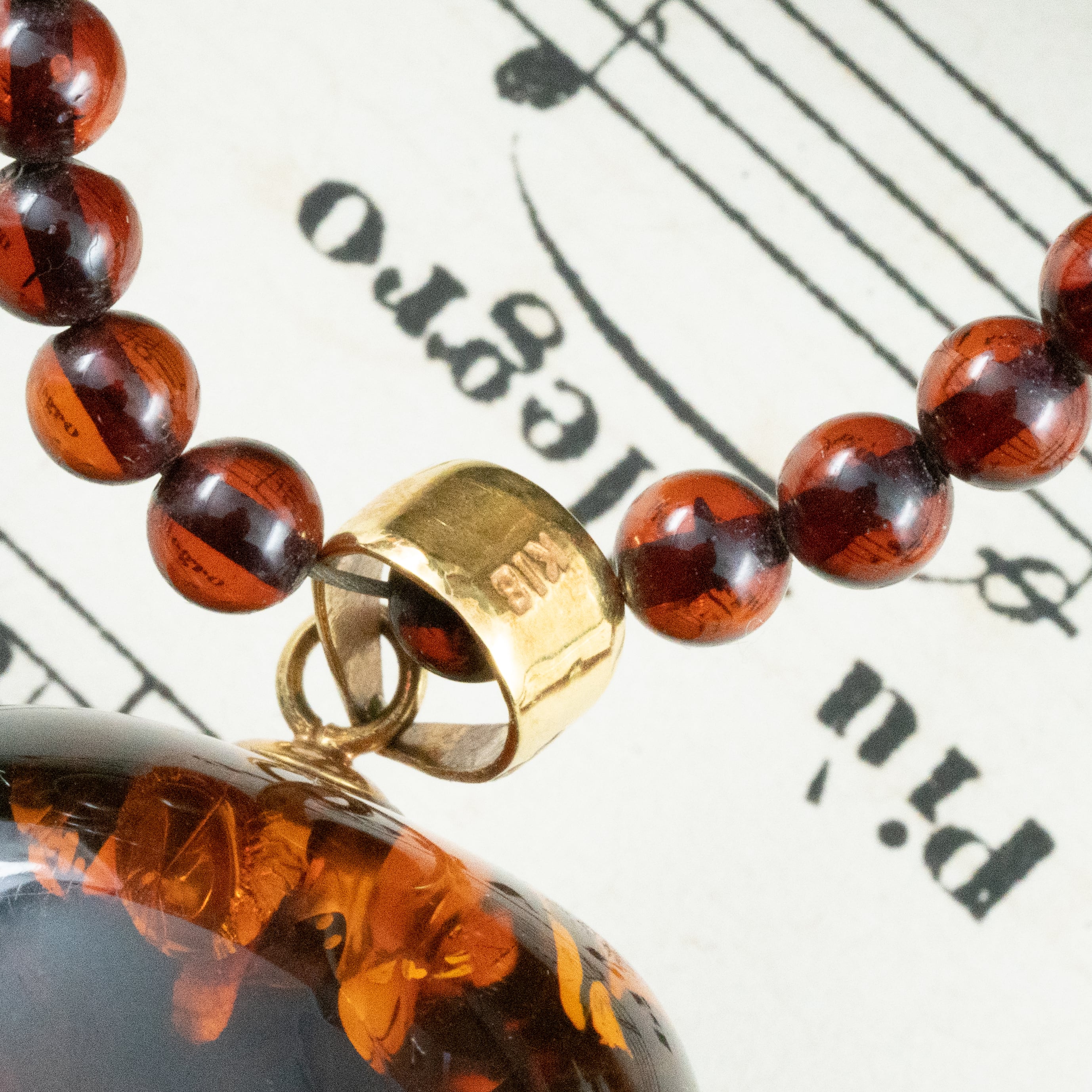 レア オール アンバー 琥珀 コハク ビーズ セミロング ネックレス