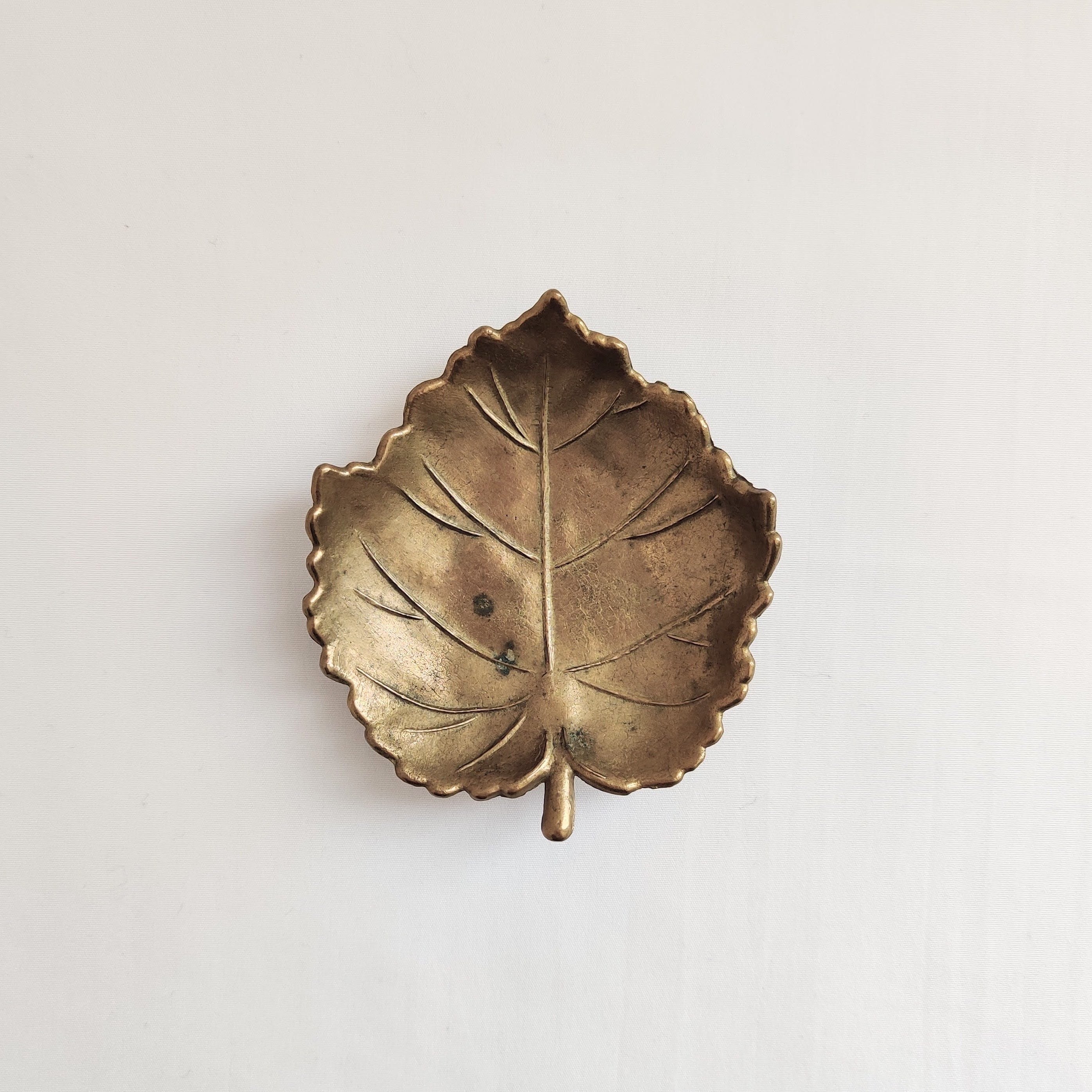 ヴィンテージ メタル トレイ リーフ スイス ヨーロッパ アンティーク