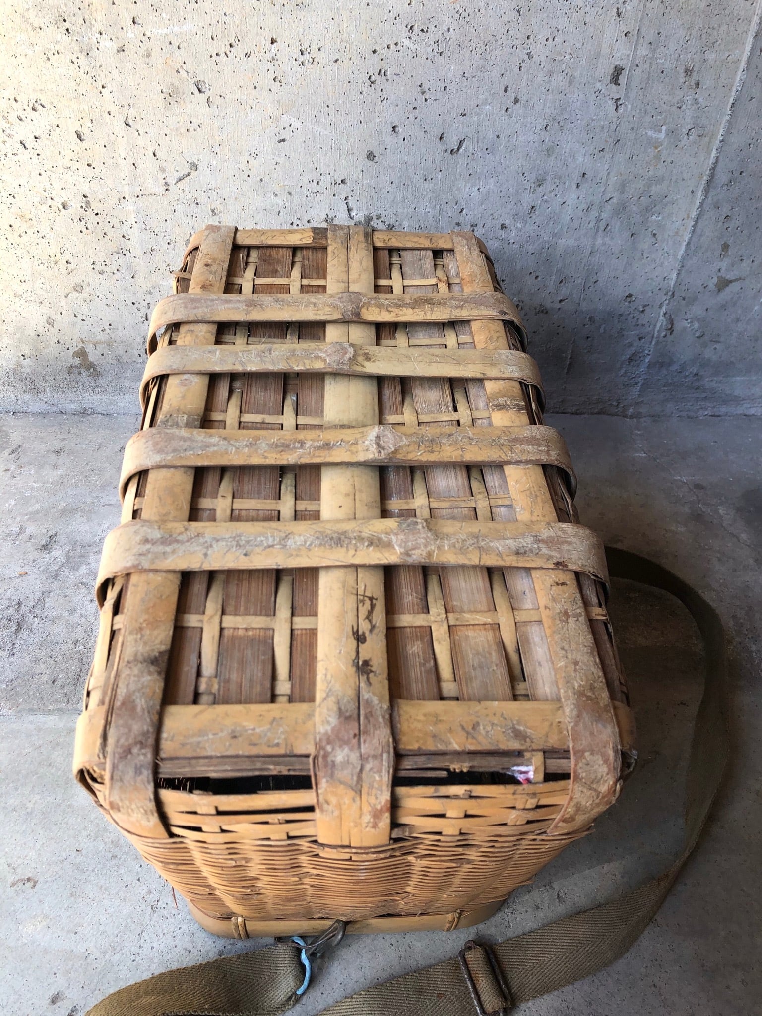 大きなびく 2段式 古い竹かご 魚籠 ビク 釣り 竹籠 カゴ 古道具 古民具