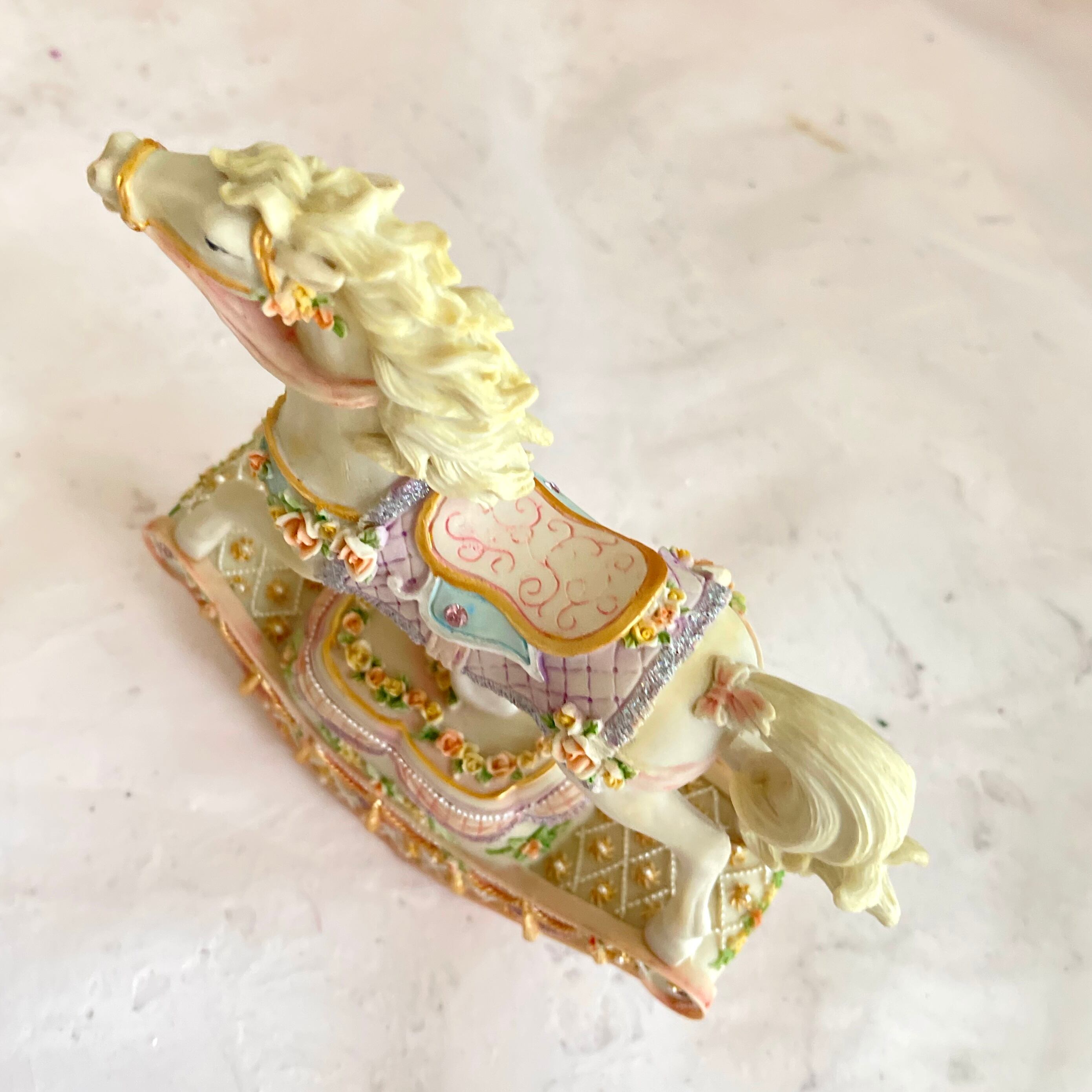 白馬 オルゴール メルヘン雑貨 カルーセル メリーゴーランド オブジェ