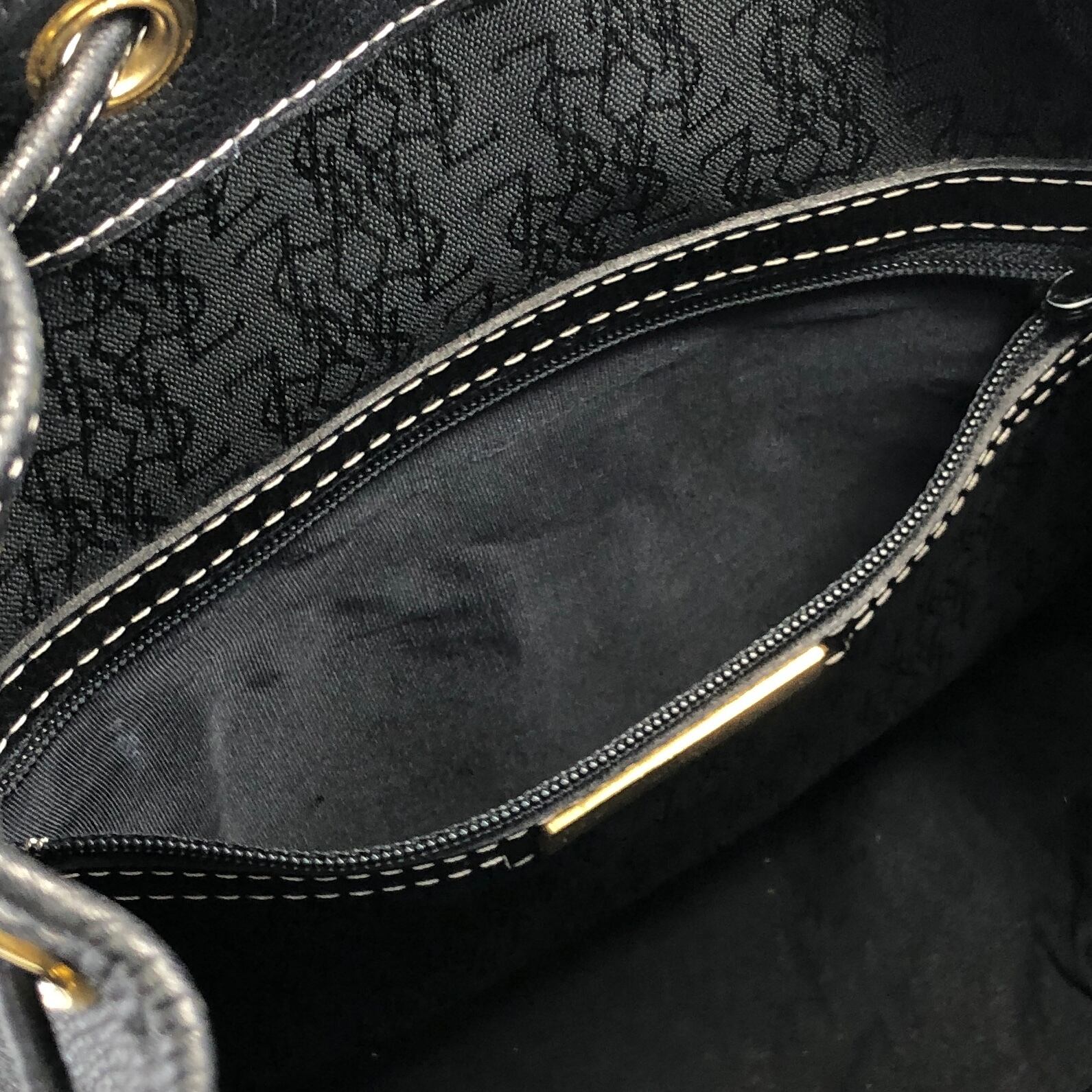 Yves Saint Laurent イヴ・サンローラン YSLステッチ レザー 巾着